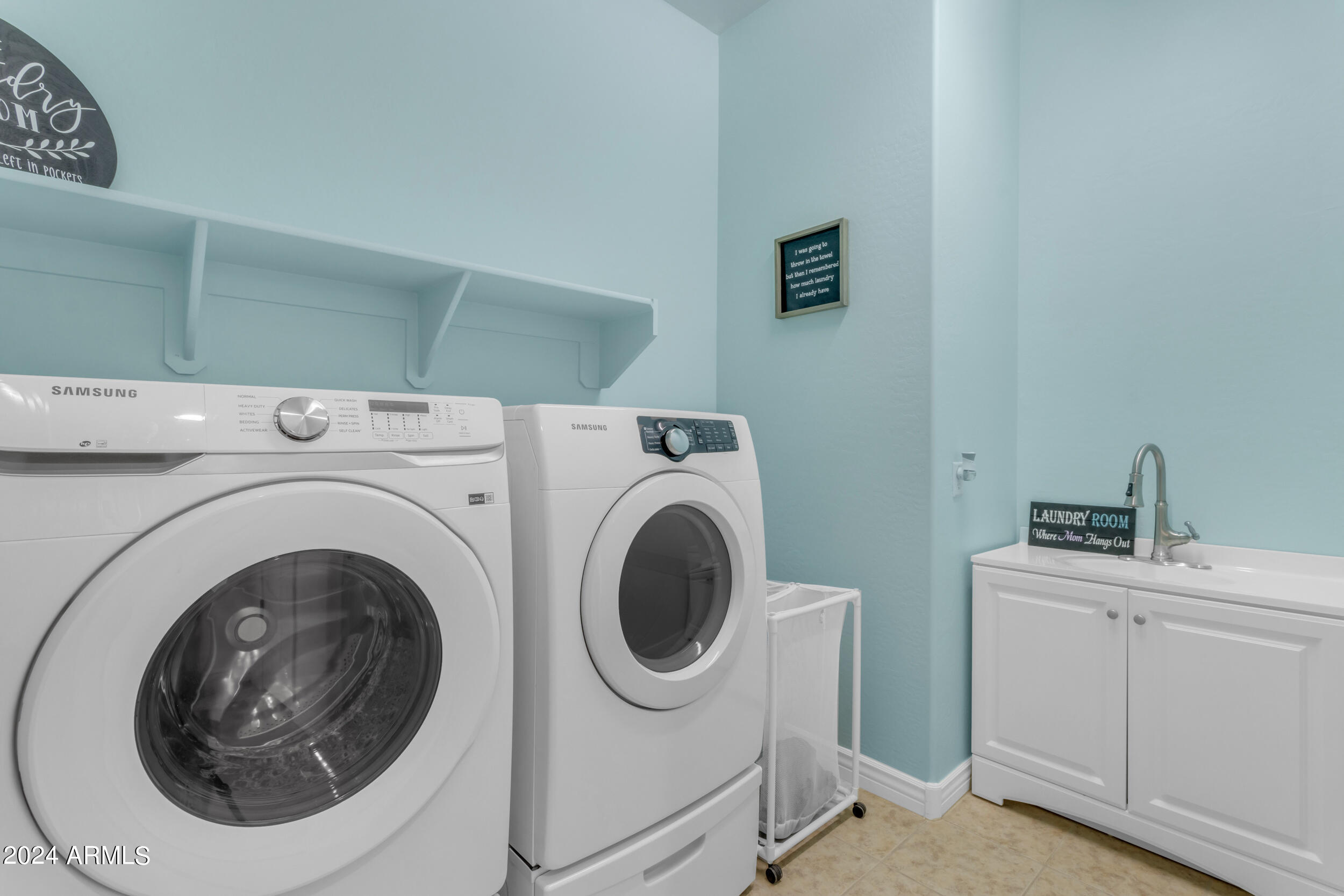 2208 E INDIAN WELLS Drive