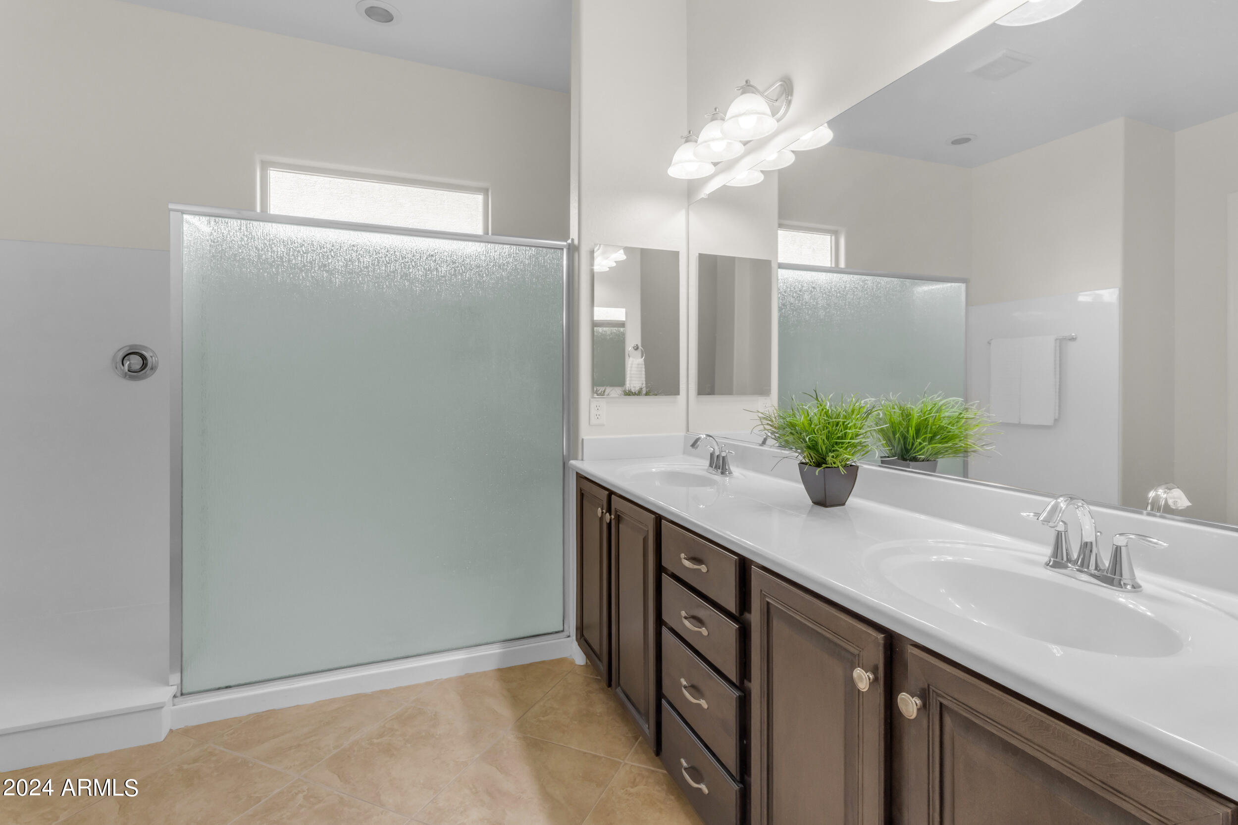 2208 E INDIAN WELLS Drive