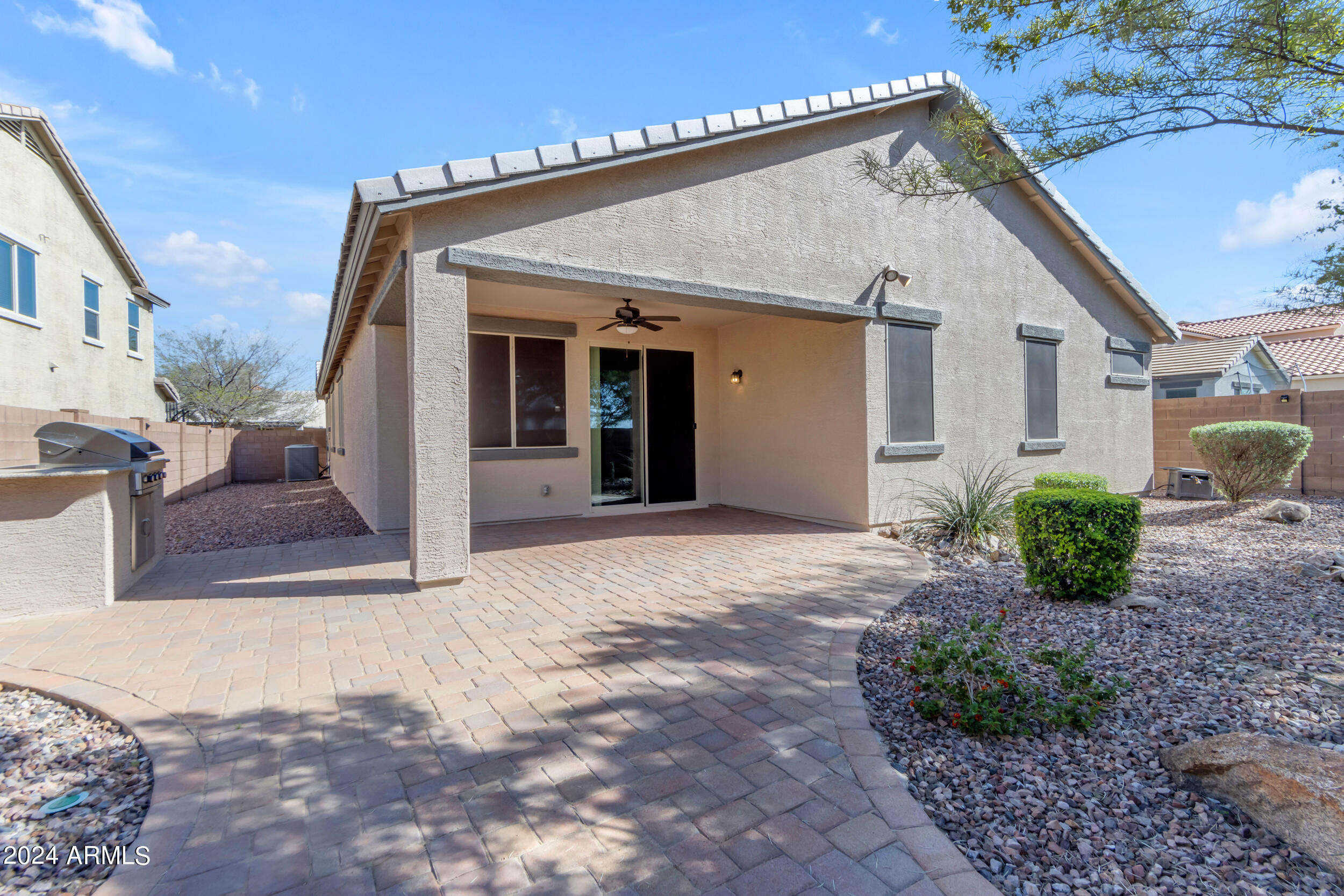 7910 S PEPPERTREE Drive