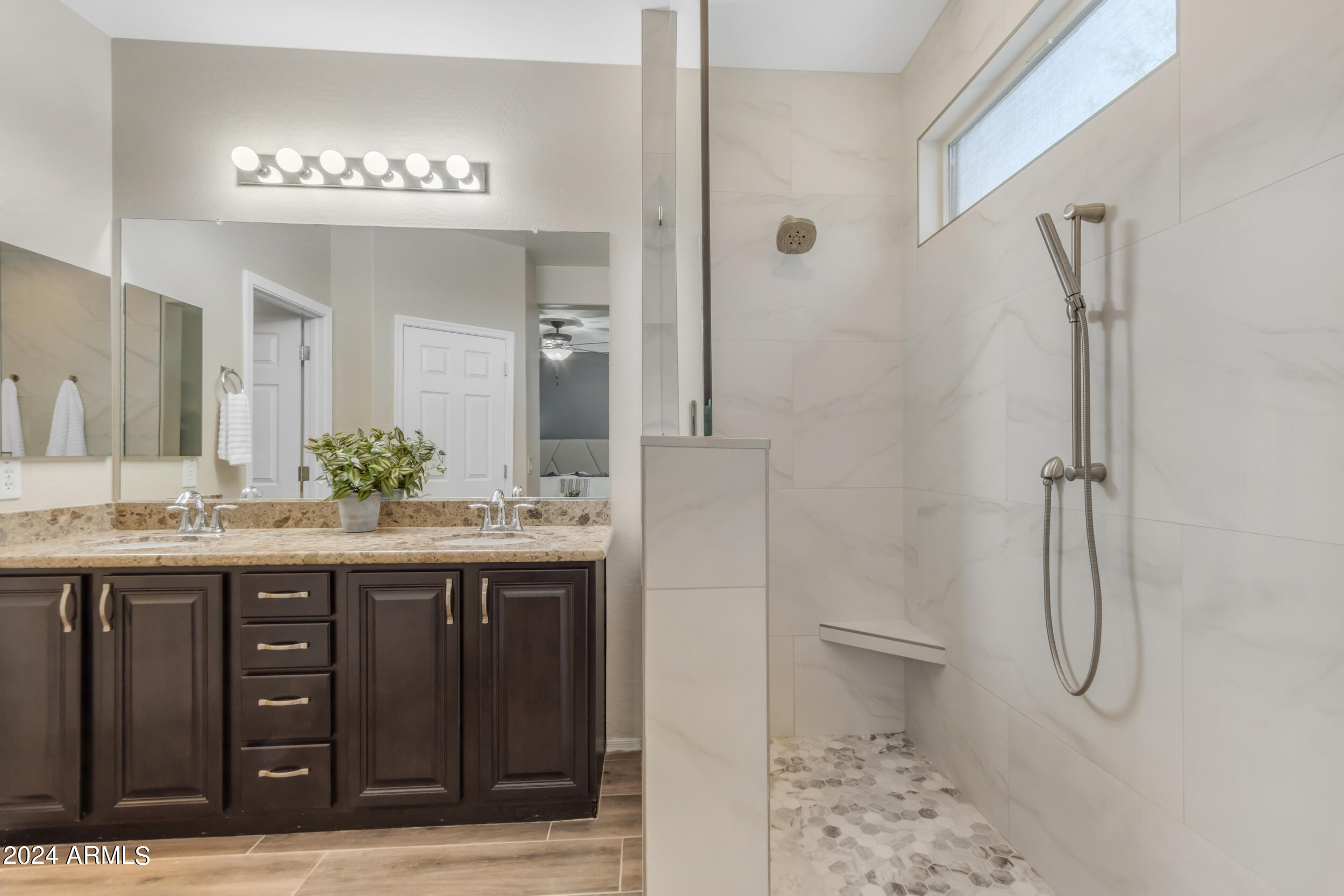 7910 S PEPPERTREE Drive