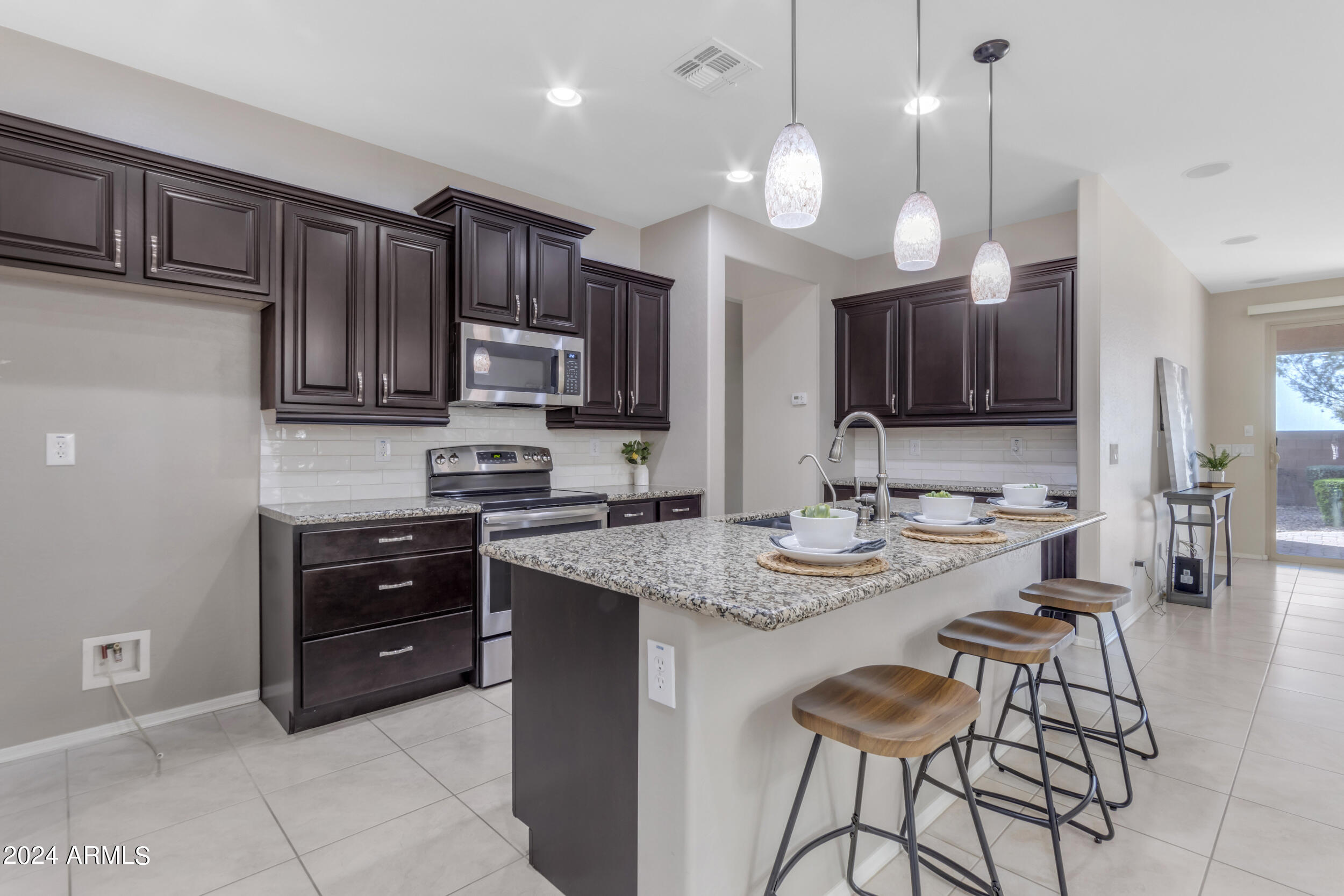 7910 S PEPPERTREE Drive