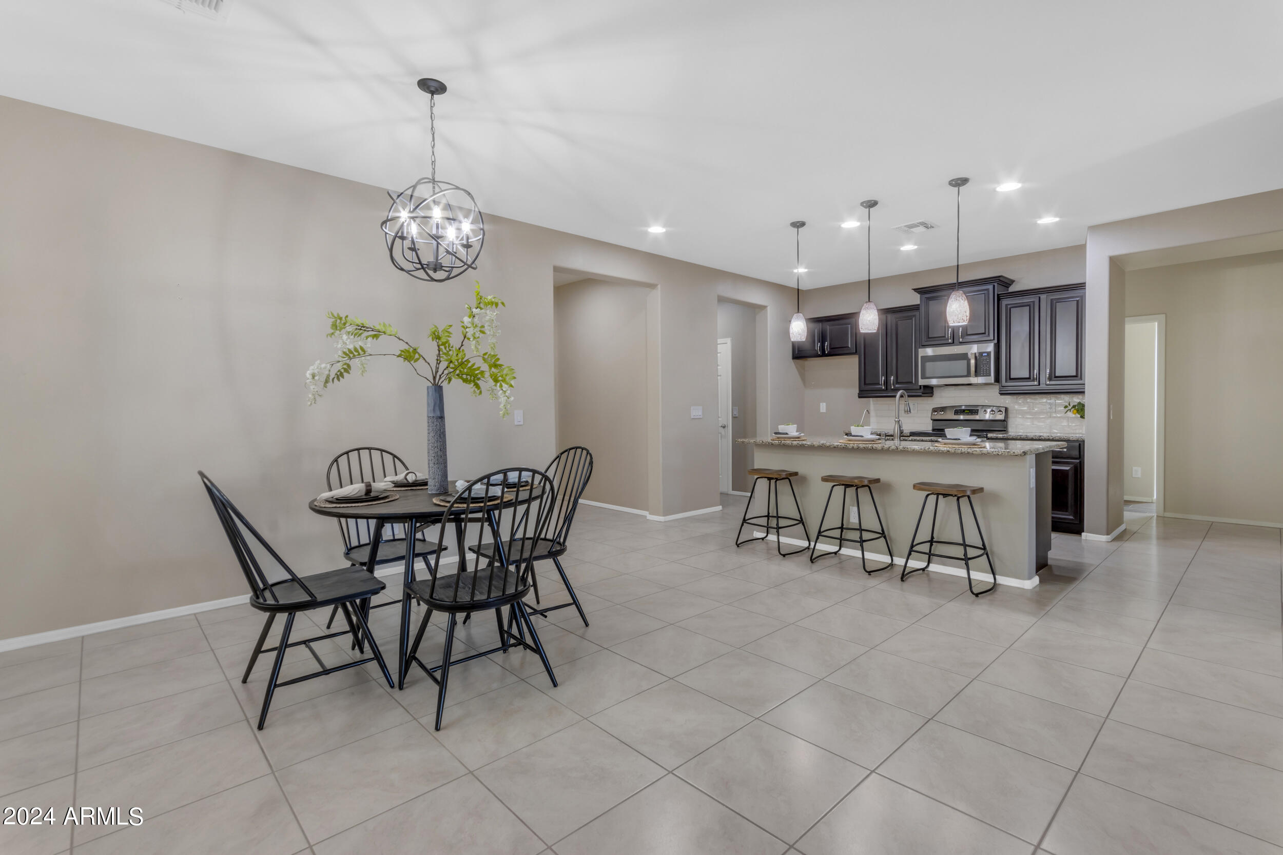 7910 S PEPPERTREE Drive