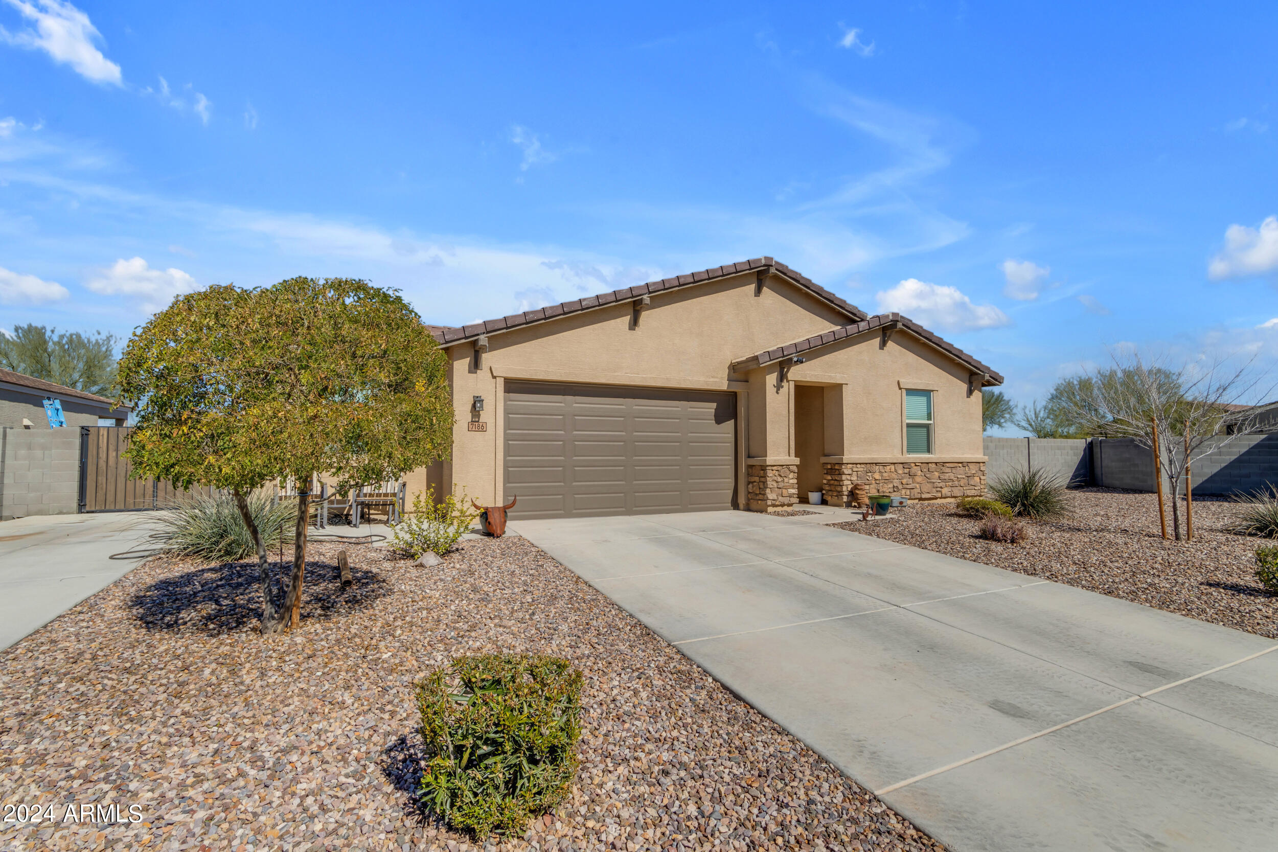 7186 E WATERFOWL Way