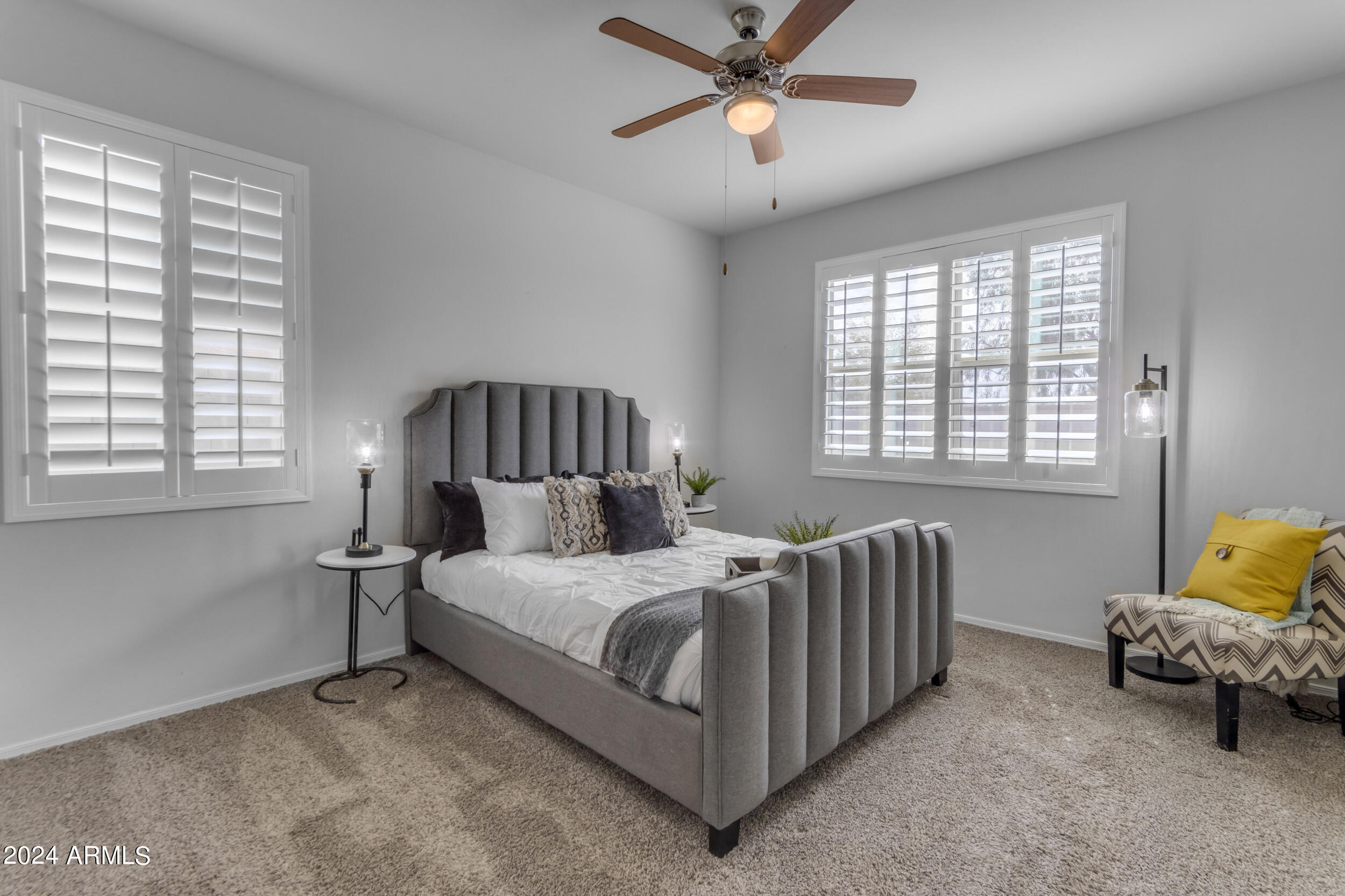 37025 W MADDALONI Avenue