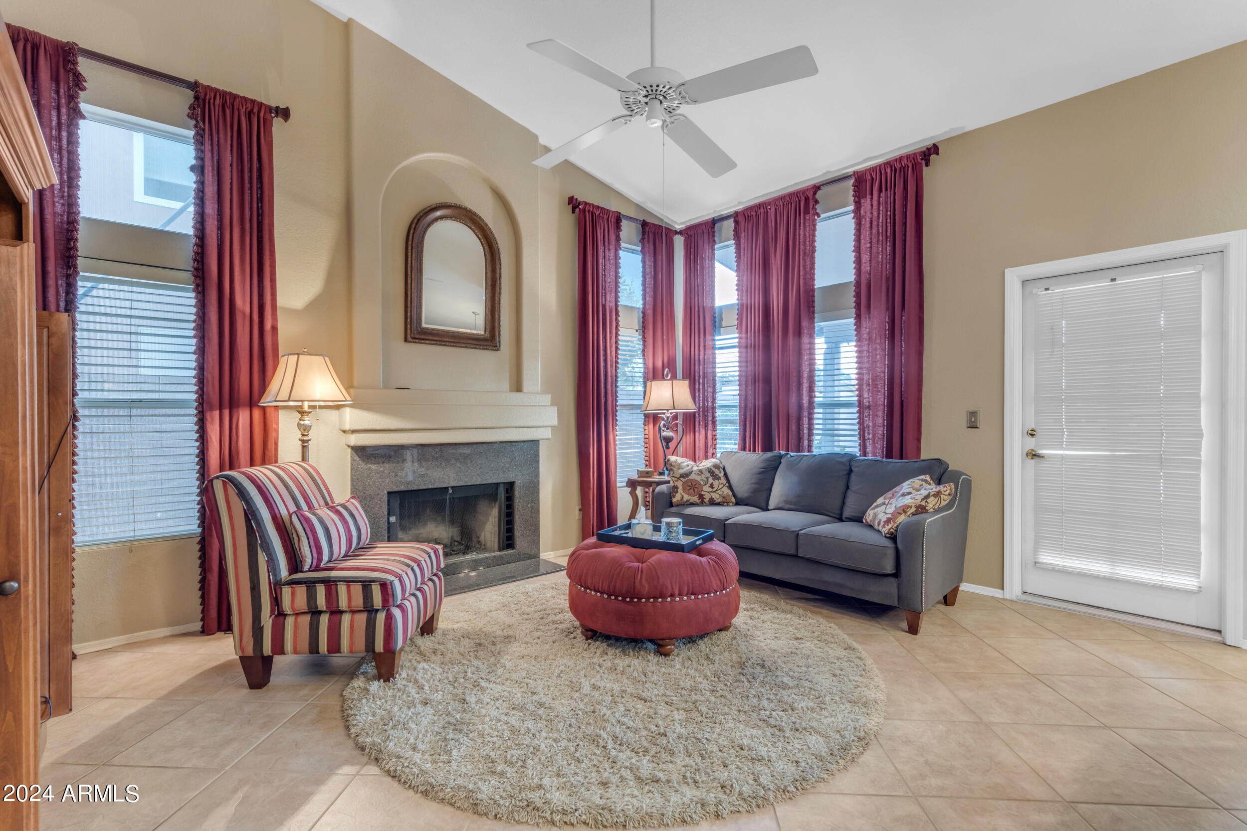 2031 W HARRISON Street