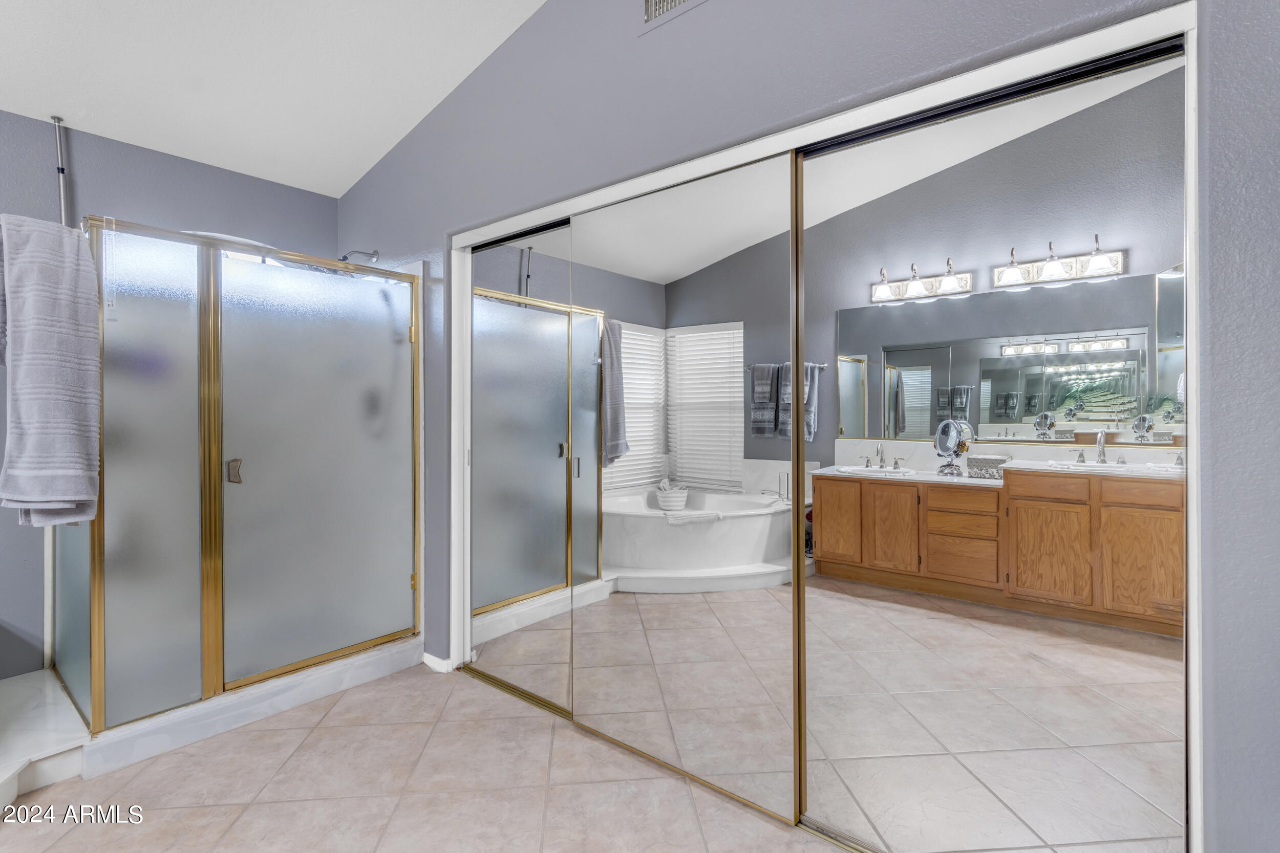 2031 W HARRISON Street