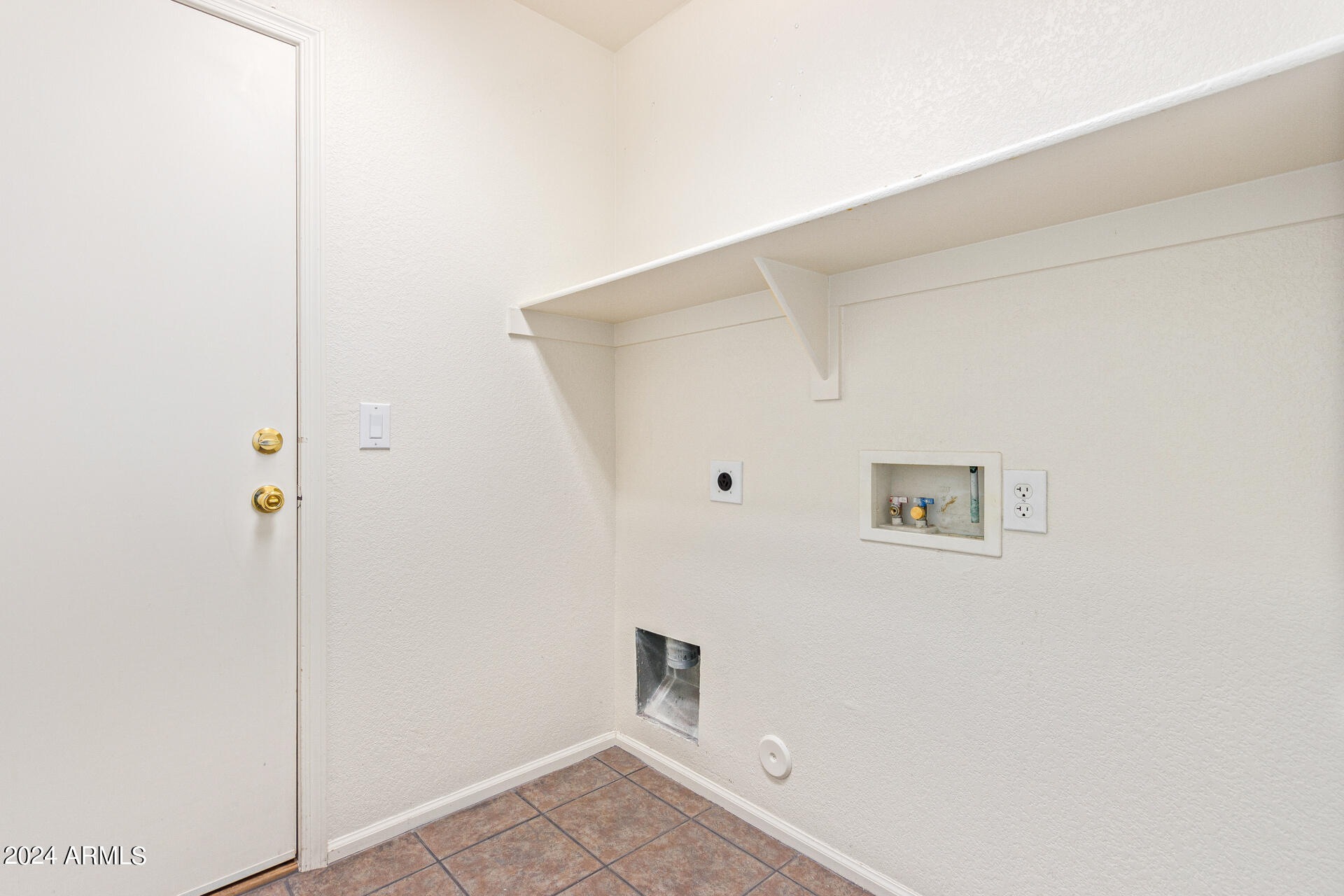 11526 E PRATT Avenue