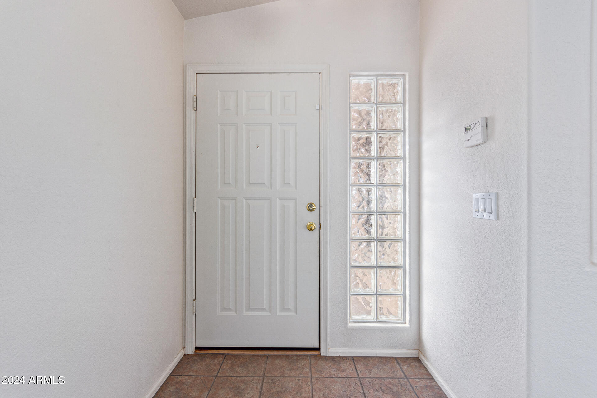 11526 E PRATT Avenue