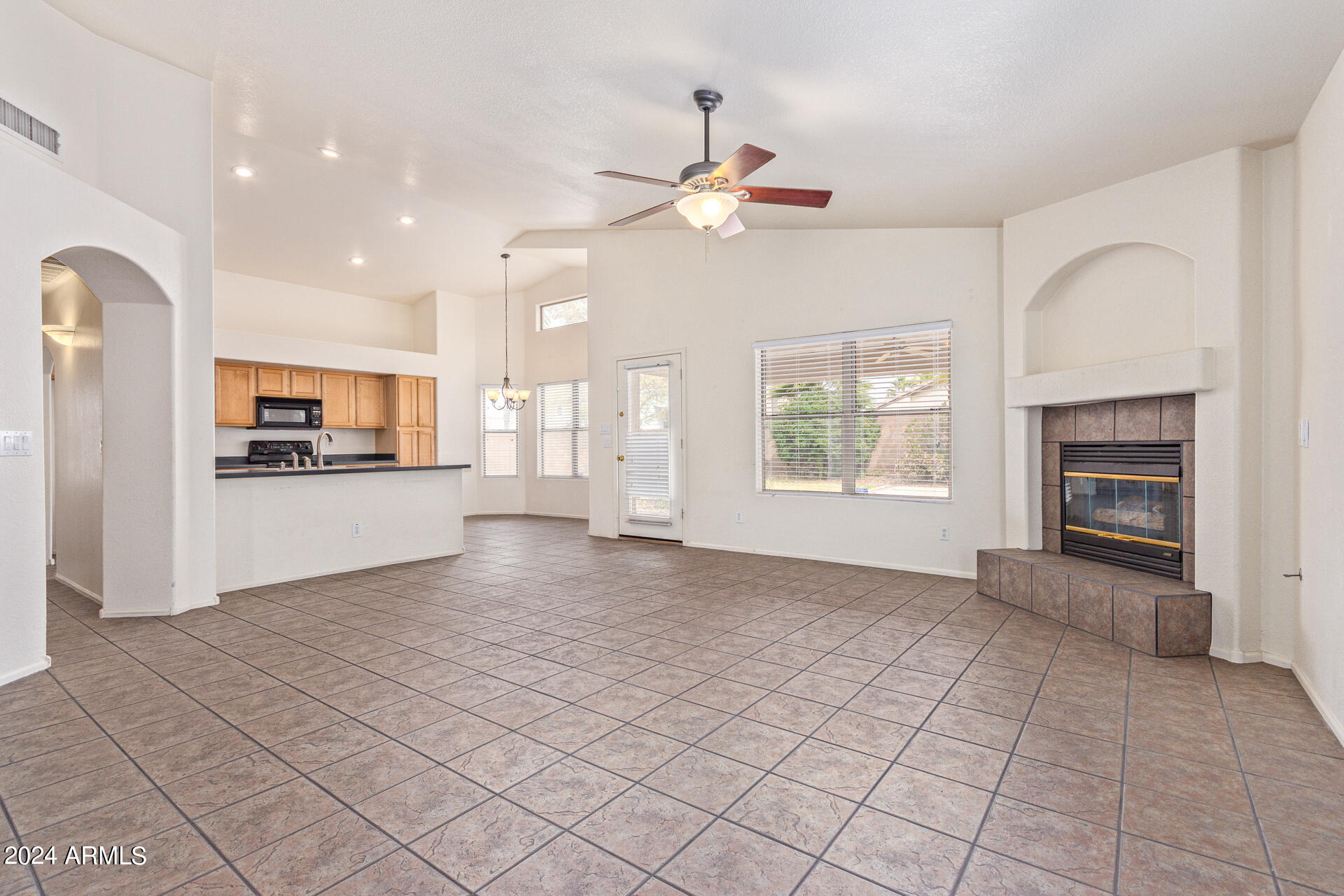 11526 E PRATT Avenue