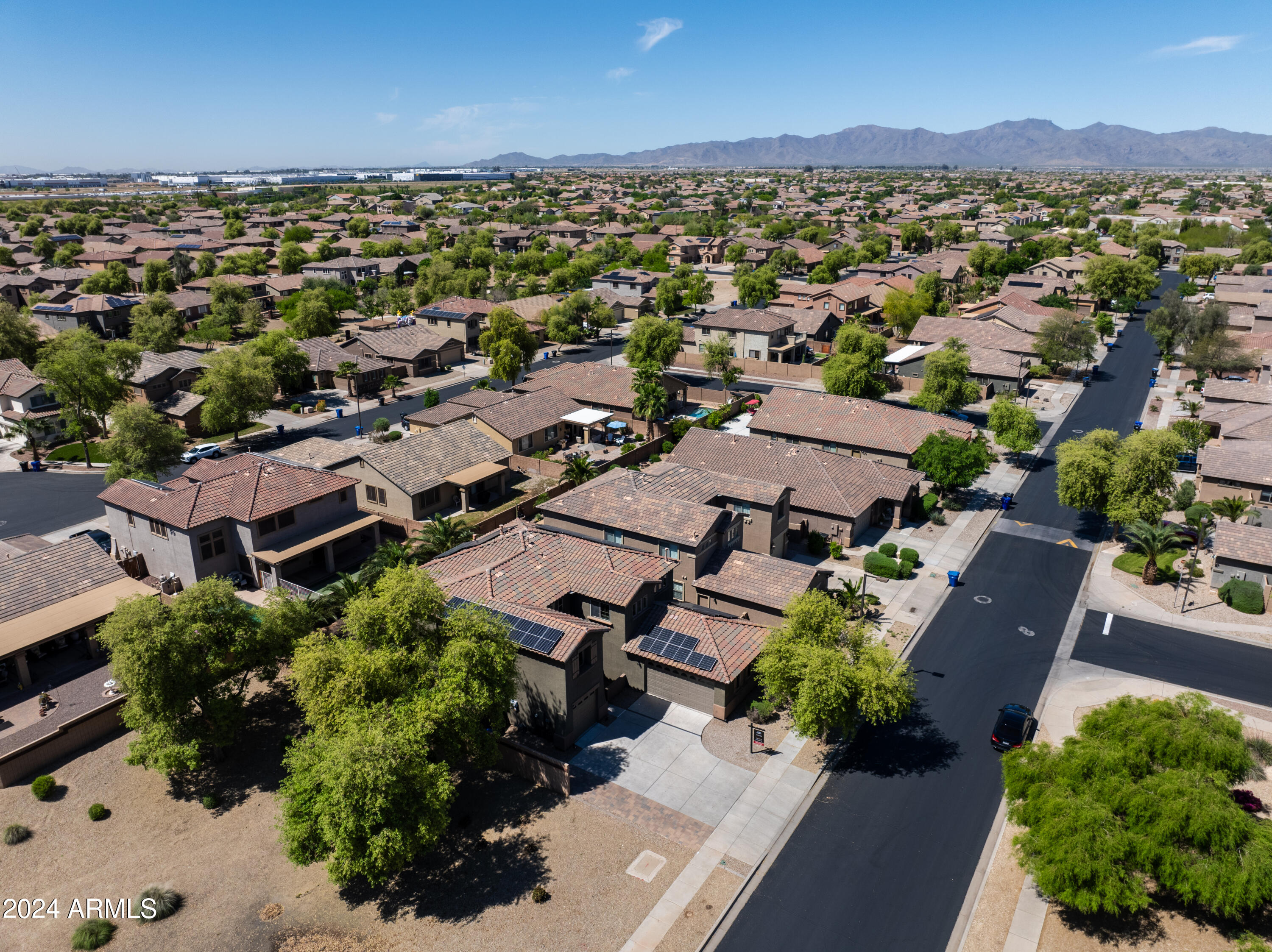 14511 W DESERT HILLS Drive