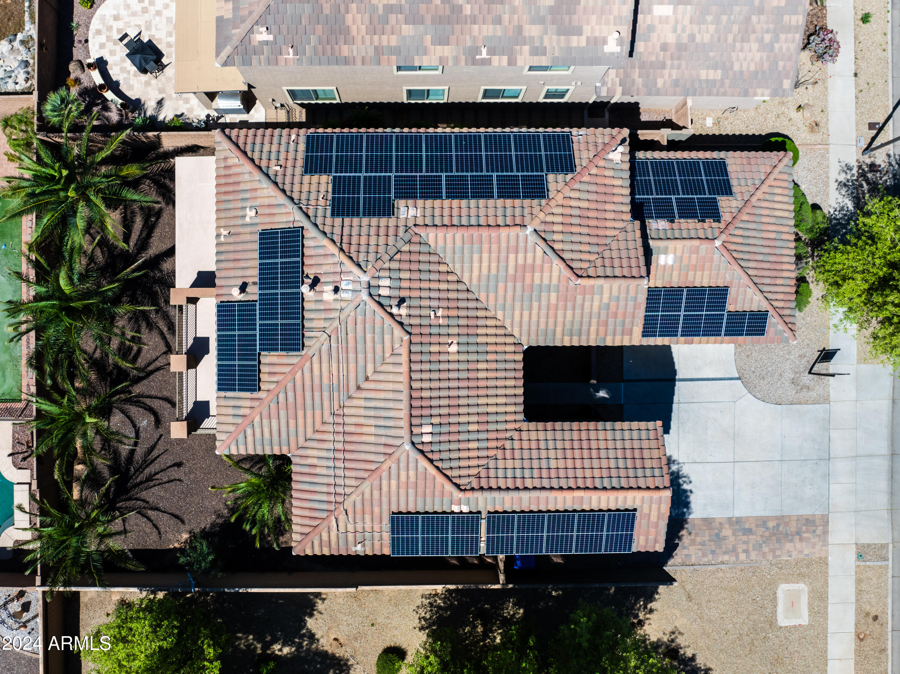 14511 W DESERT HILLS Drive