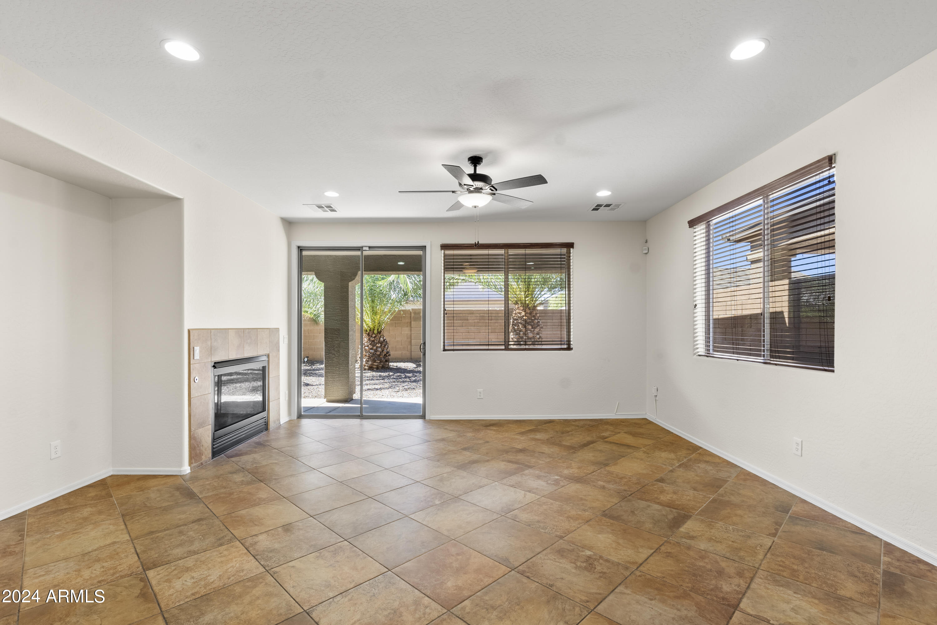 14511 W DESERT HILLS Drive