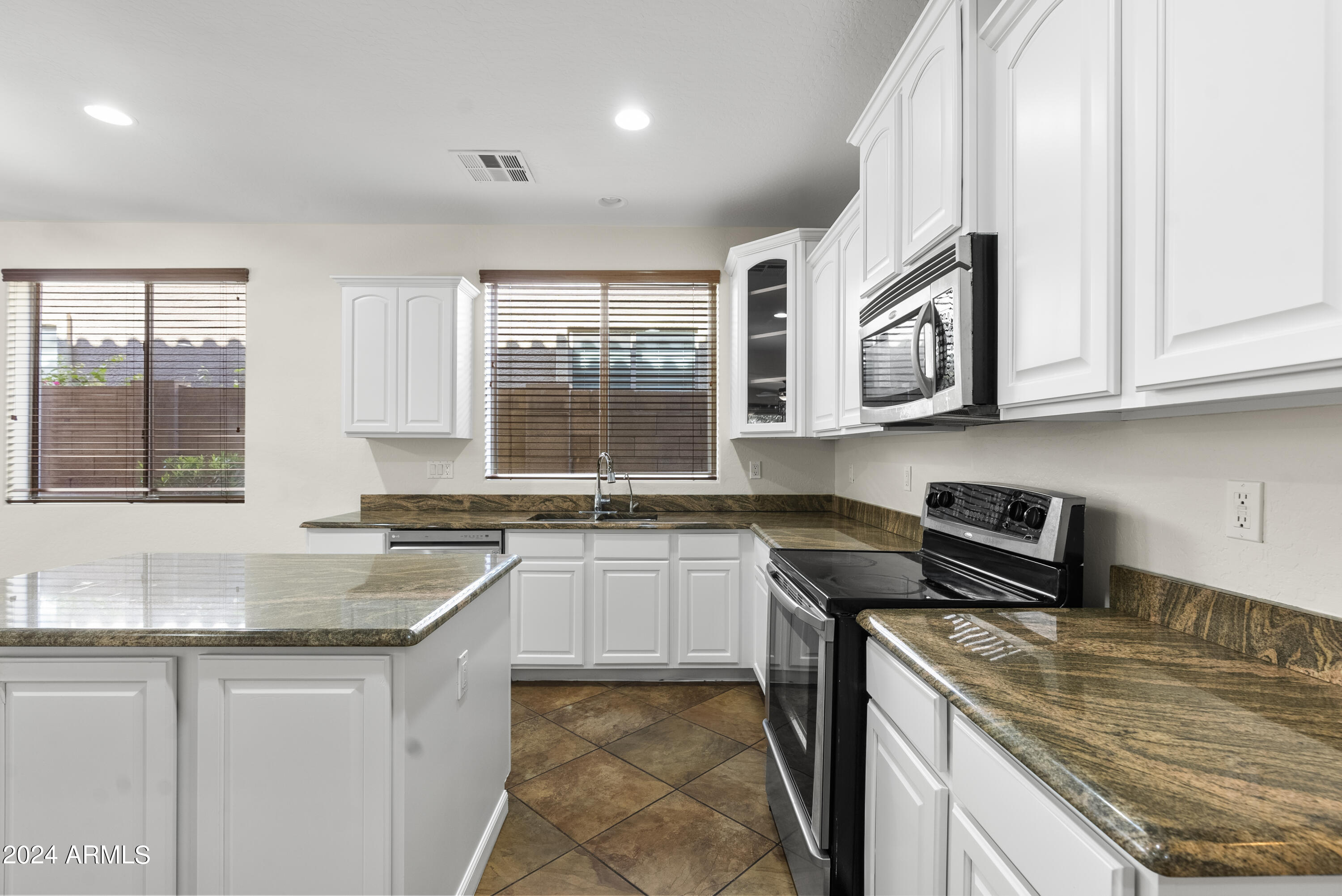 14511 W DESERT HILLS Drive