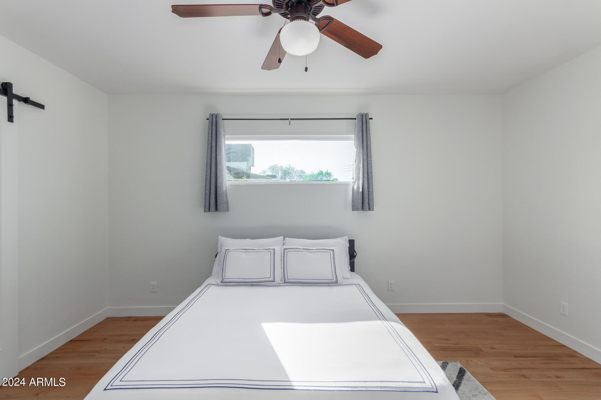 5834 W GARDENIA Avenue