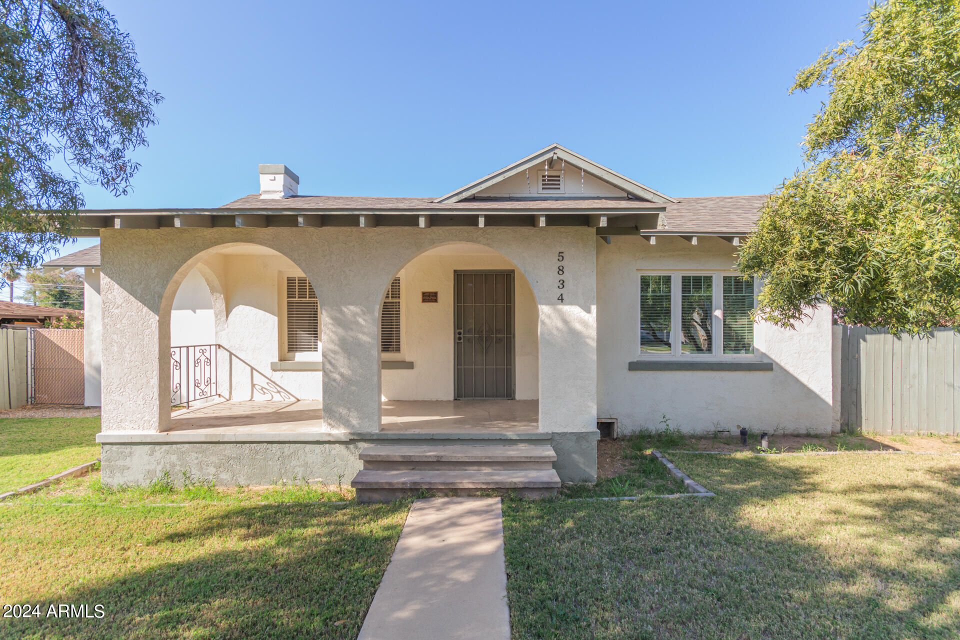 5834 W GARDENIA Avenue