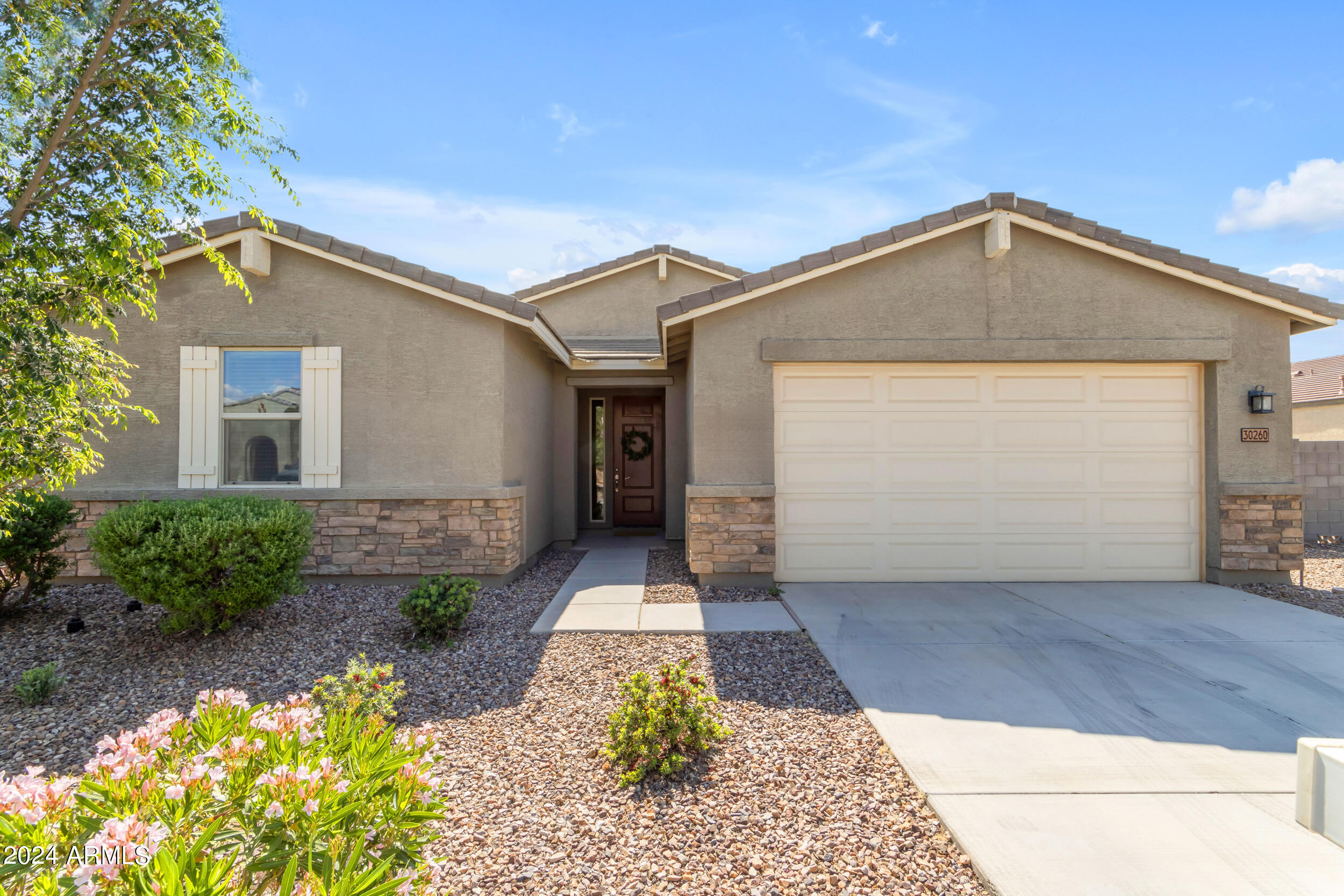 30260 N WOODPIGEON Drive