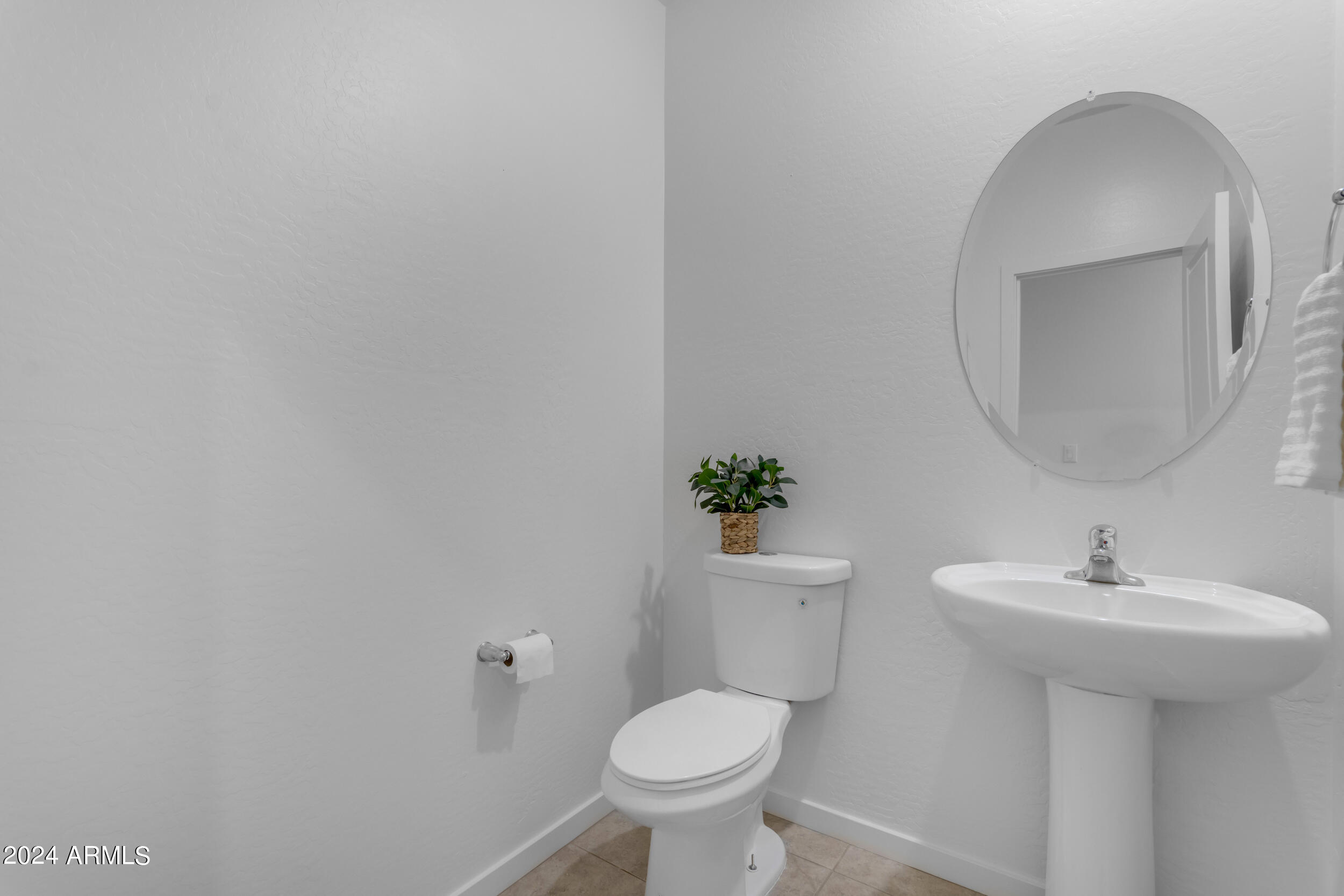 30260 N WOODPIGEON Drive