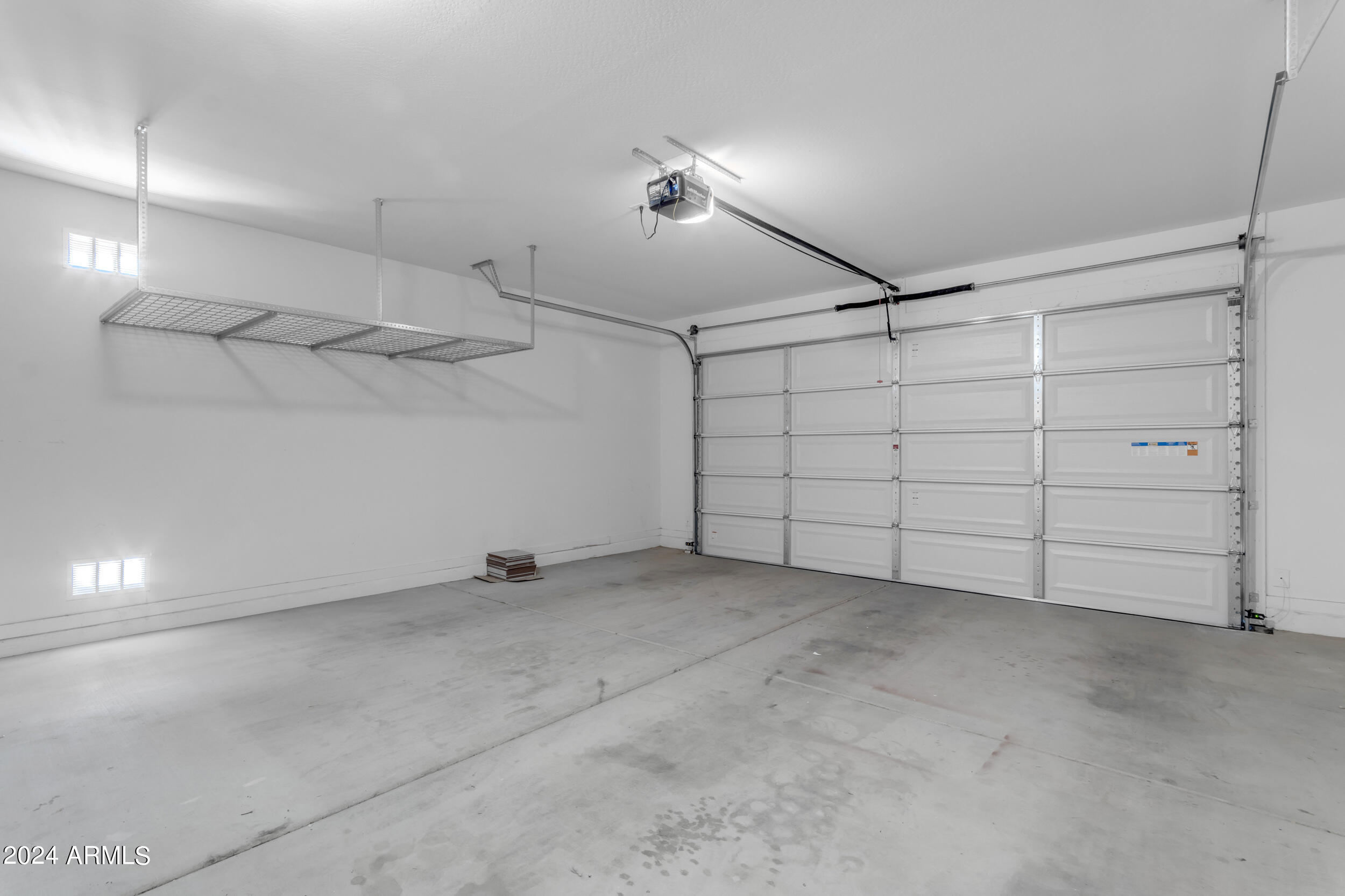 30260 N WOODPIGEON Drive