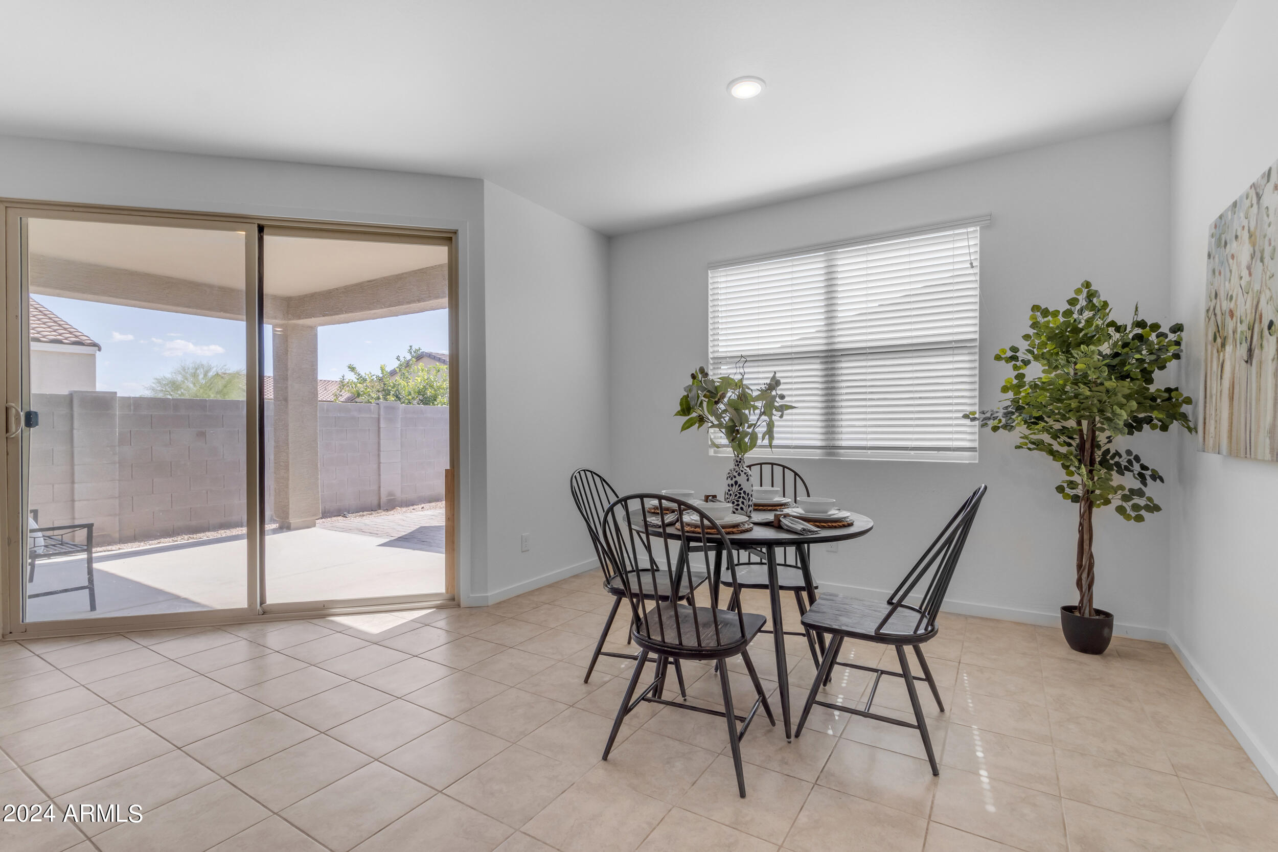 30260 N WOODPIGEON Drive