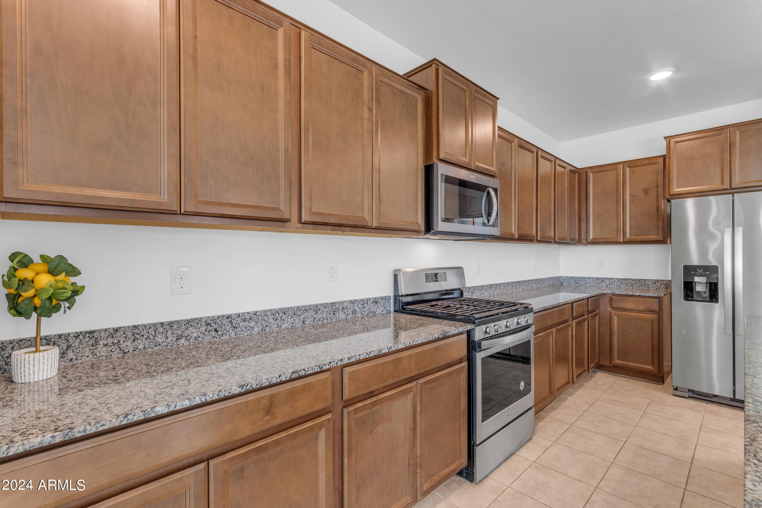 30260 N WOODPIGEON Drive