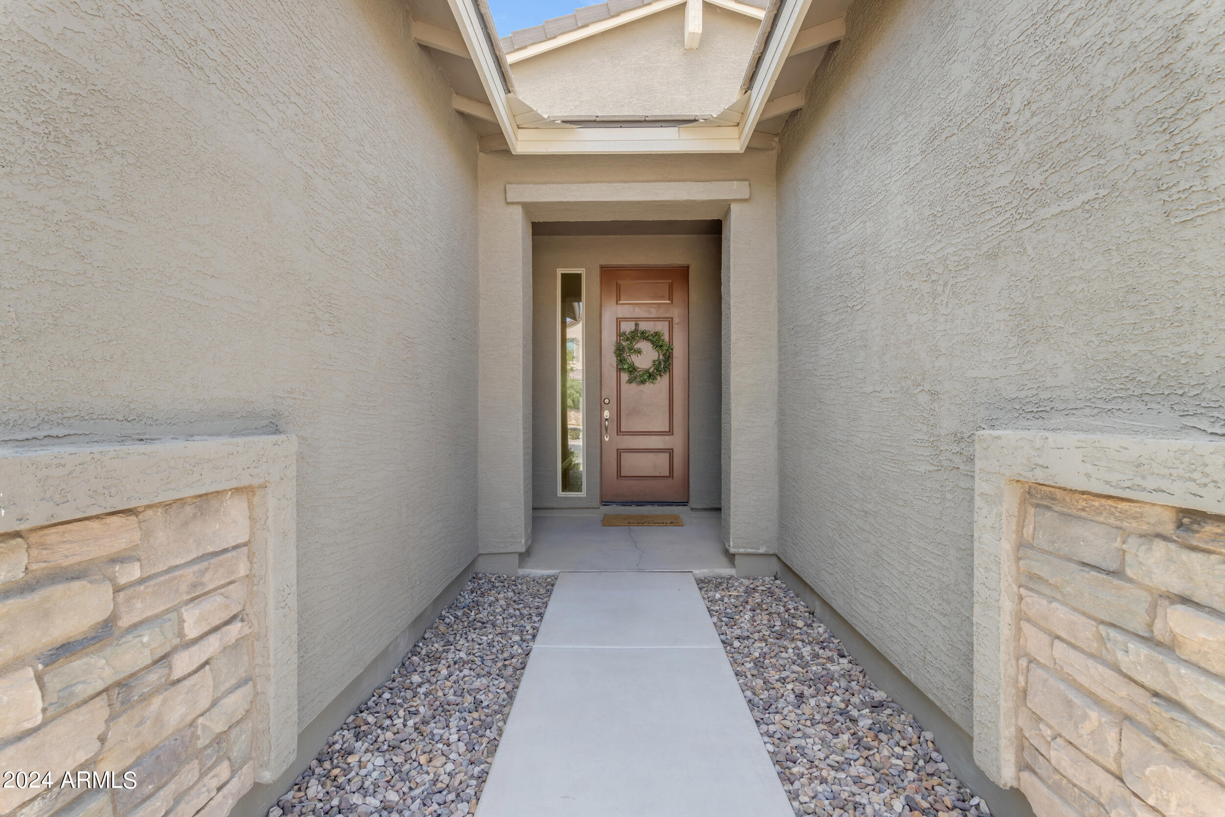 30260 N WOODPIGEON Drive