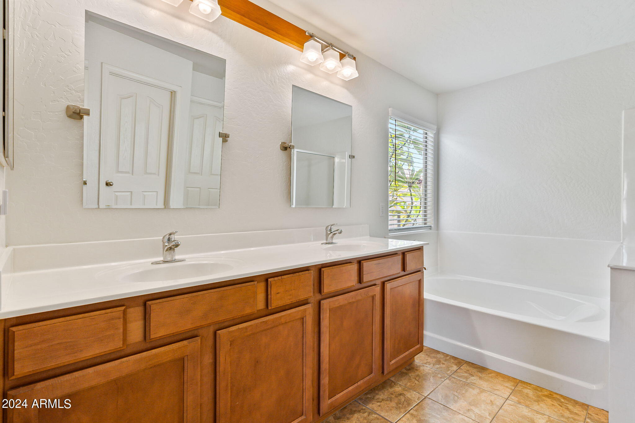 2190 W GILA BUTTE Drive