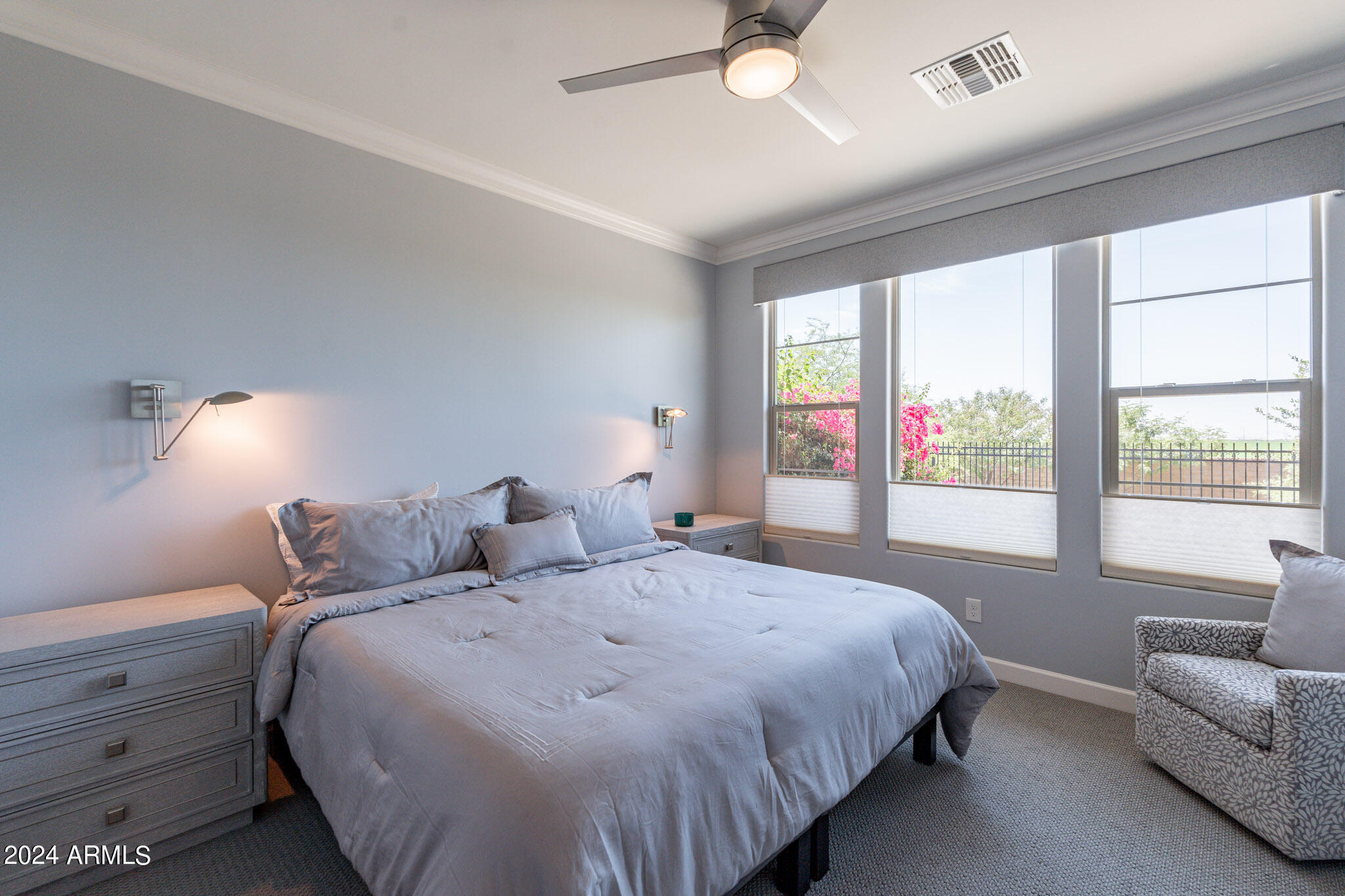 915 E COBBLE STONE Drive