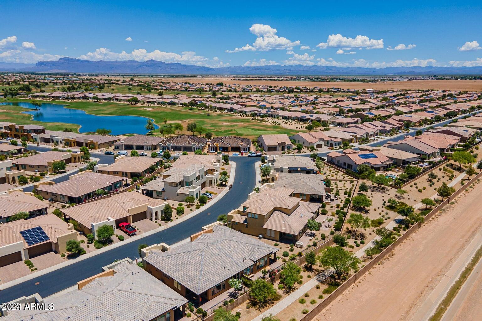 915 E COBBLE STONE Drive