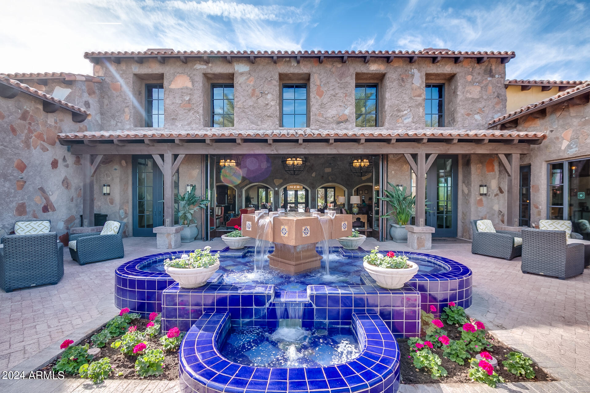 915 E COBBLE STONE Drive