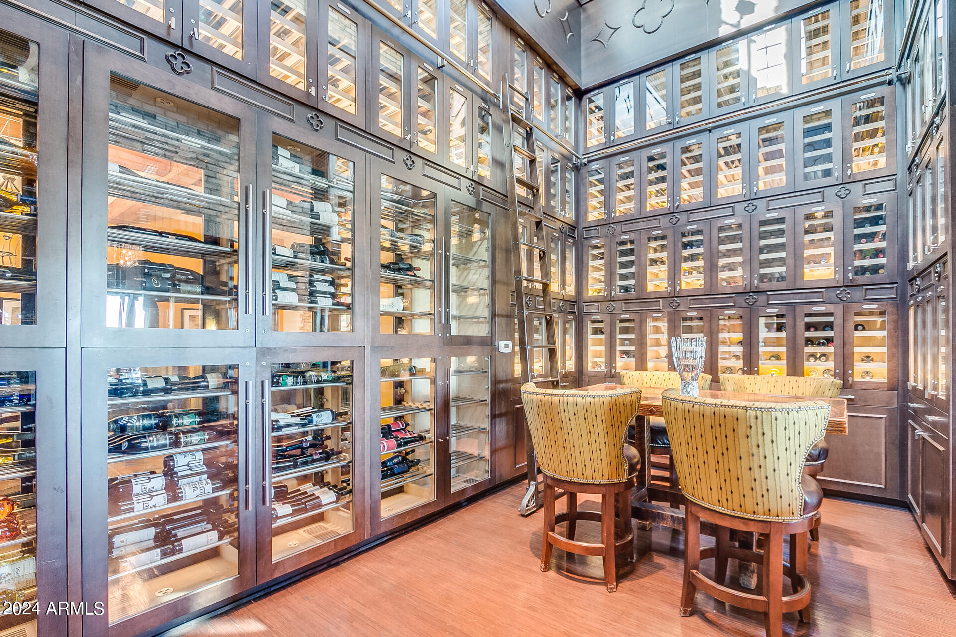 915 E COBBLE STONE Drive