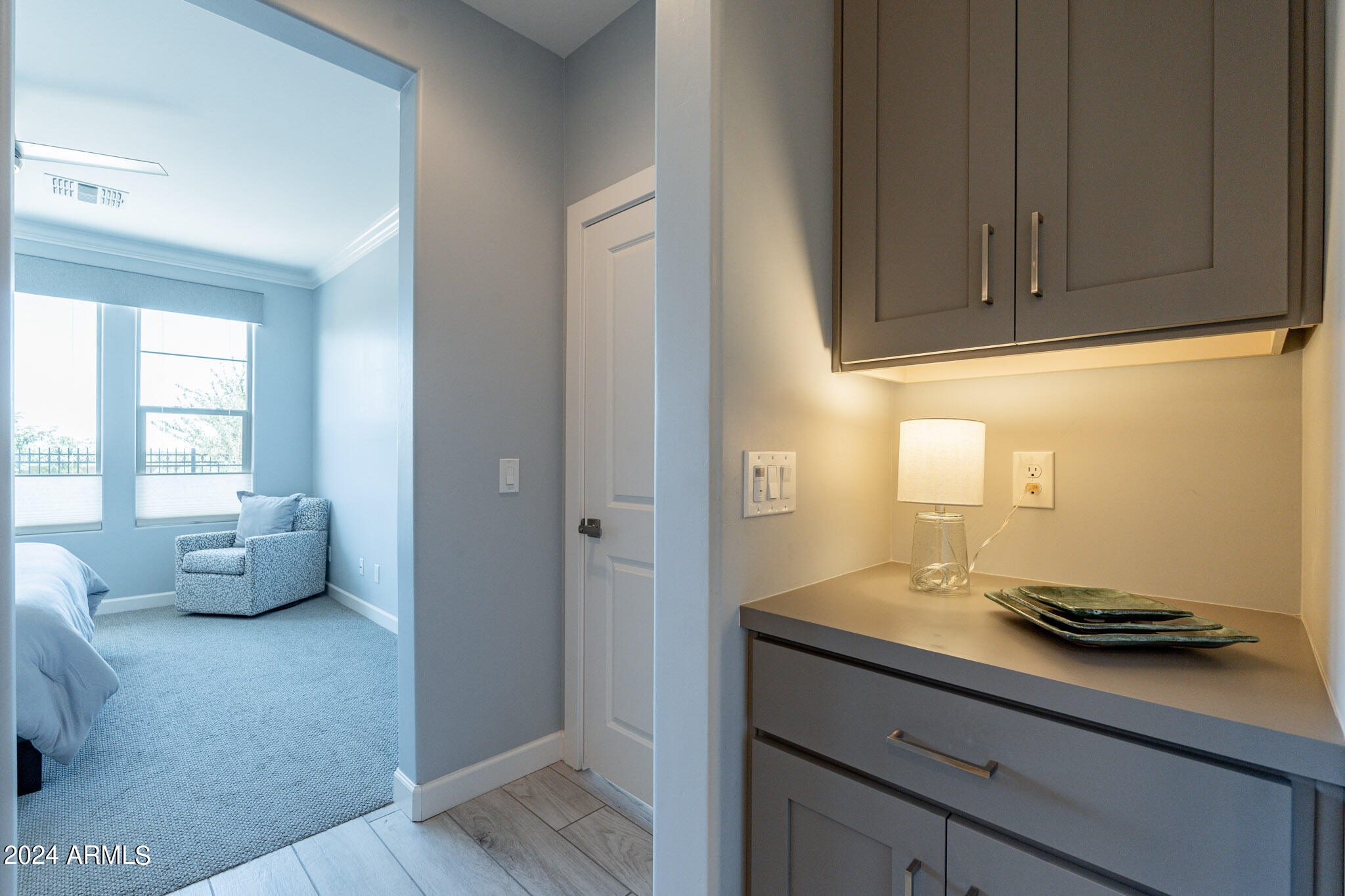 915 E COBBLE STONE Drive