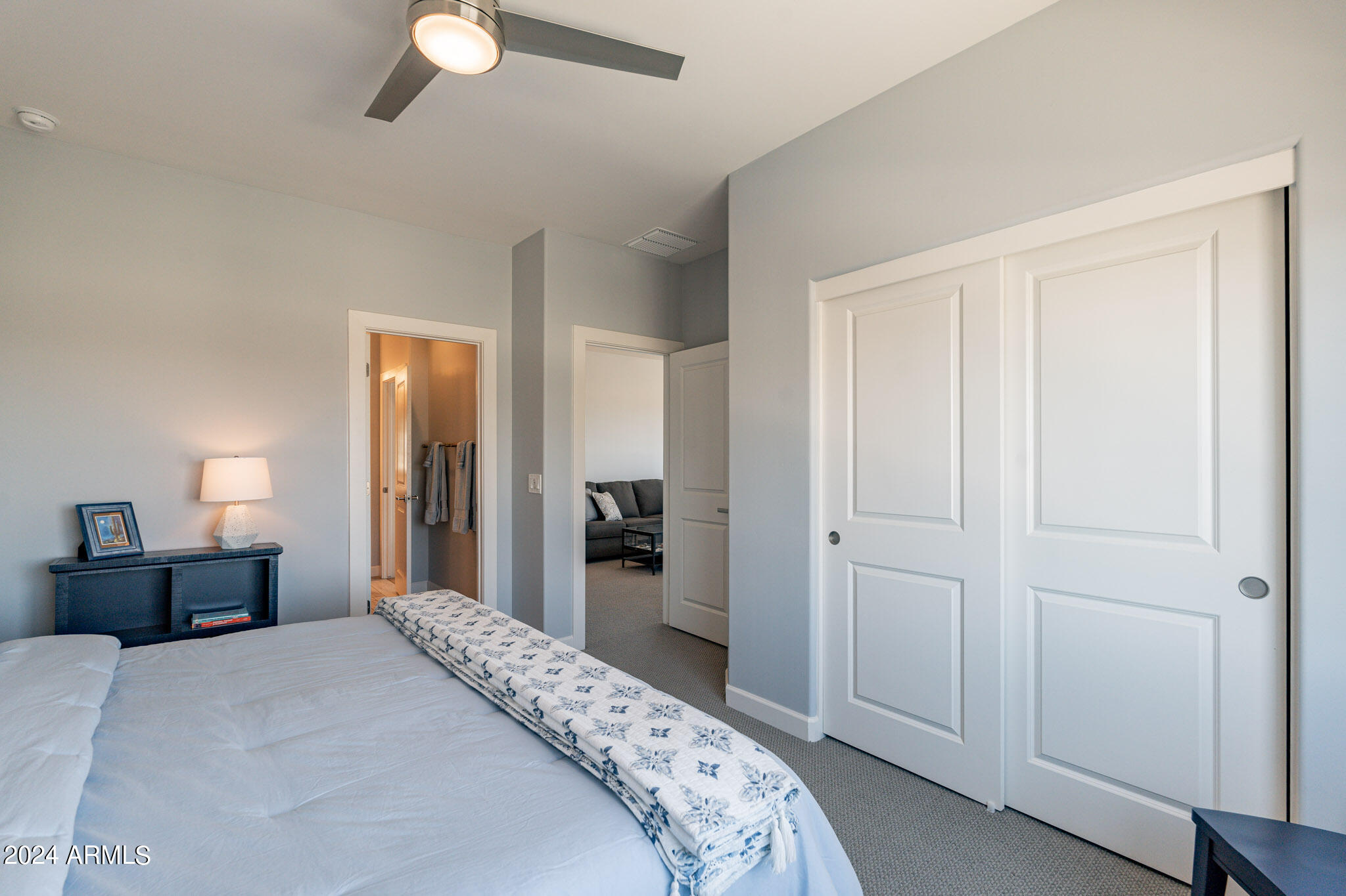 915 E COBBLE STONE Drive