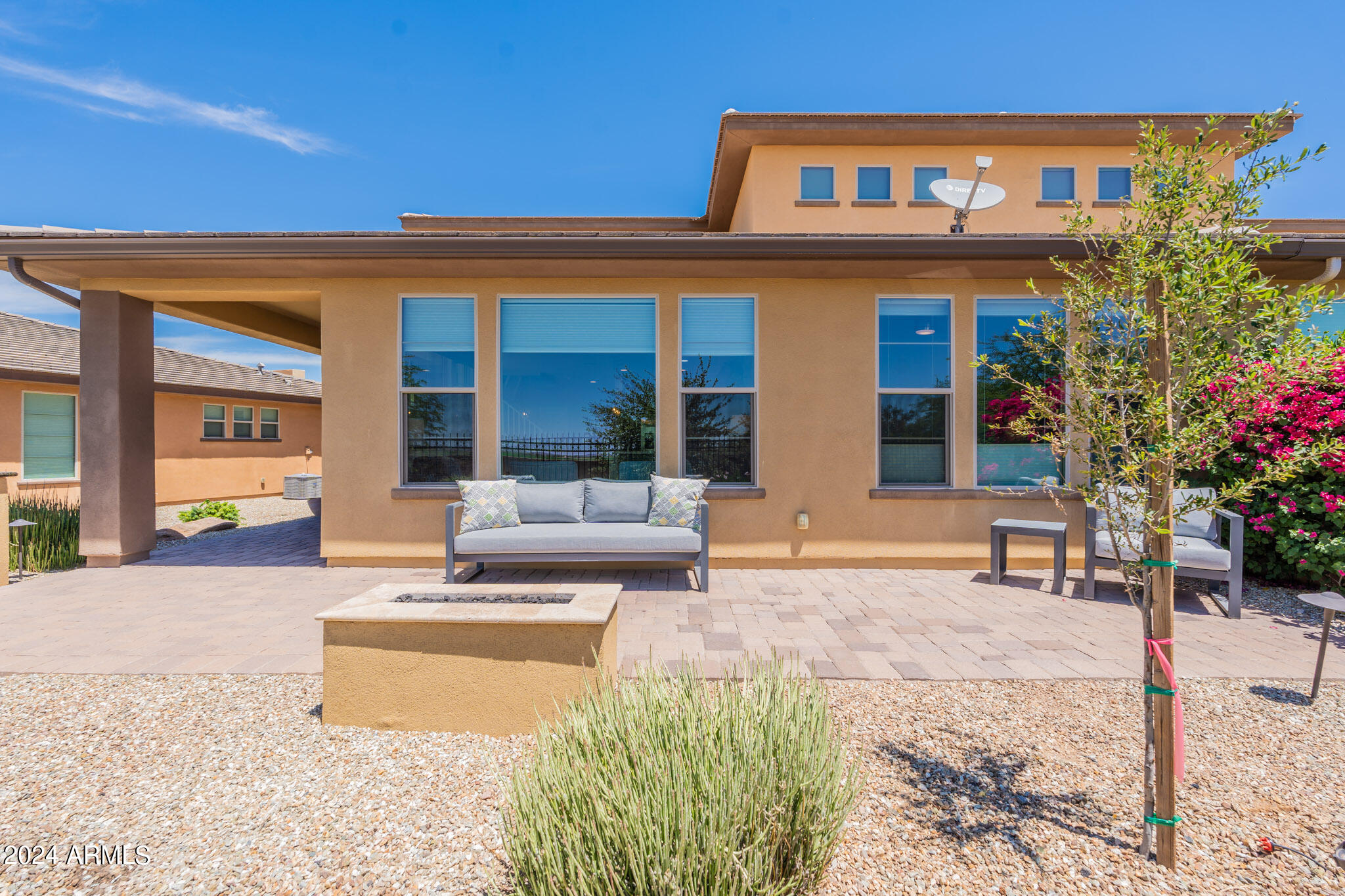 915 E COBBLE STONE Drive