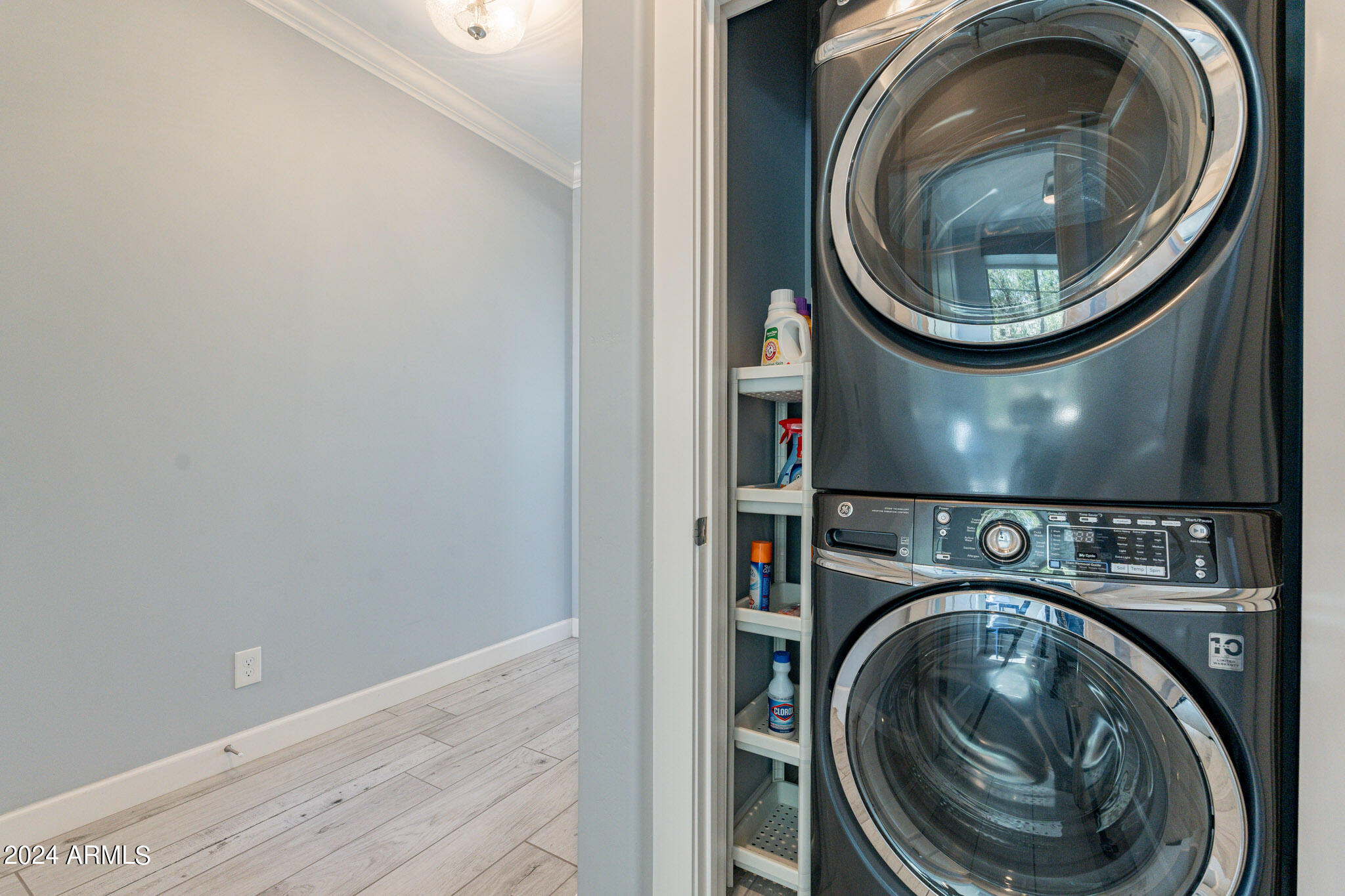 915 E COBBLE STONE Drive