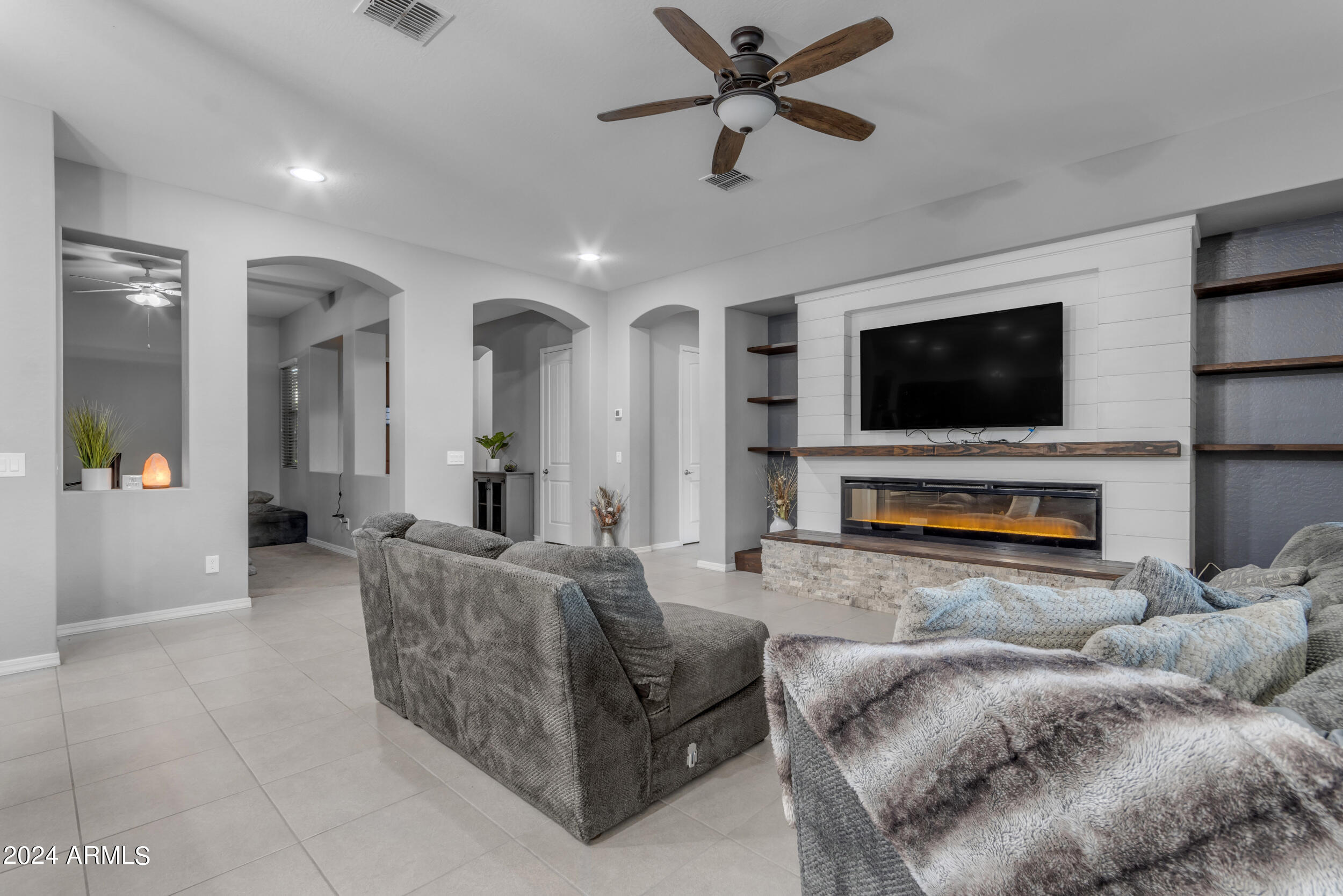 20329 E MOCKINGBIRD Drive