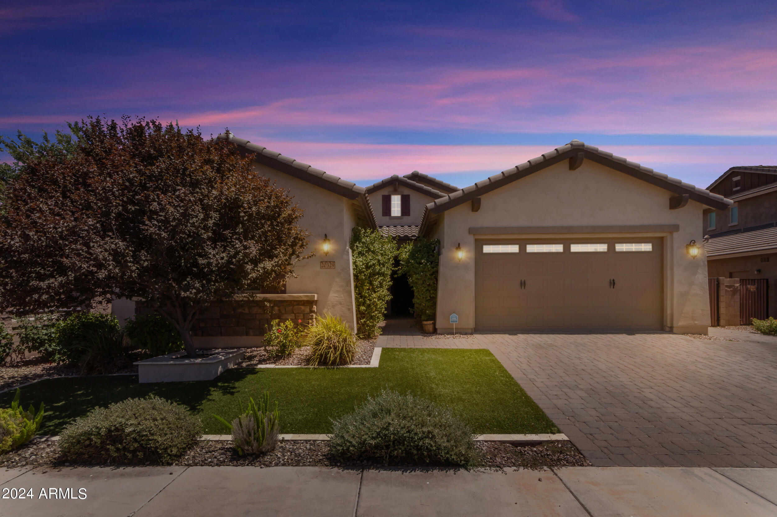 20329 E MOCKINGBIRD Drive