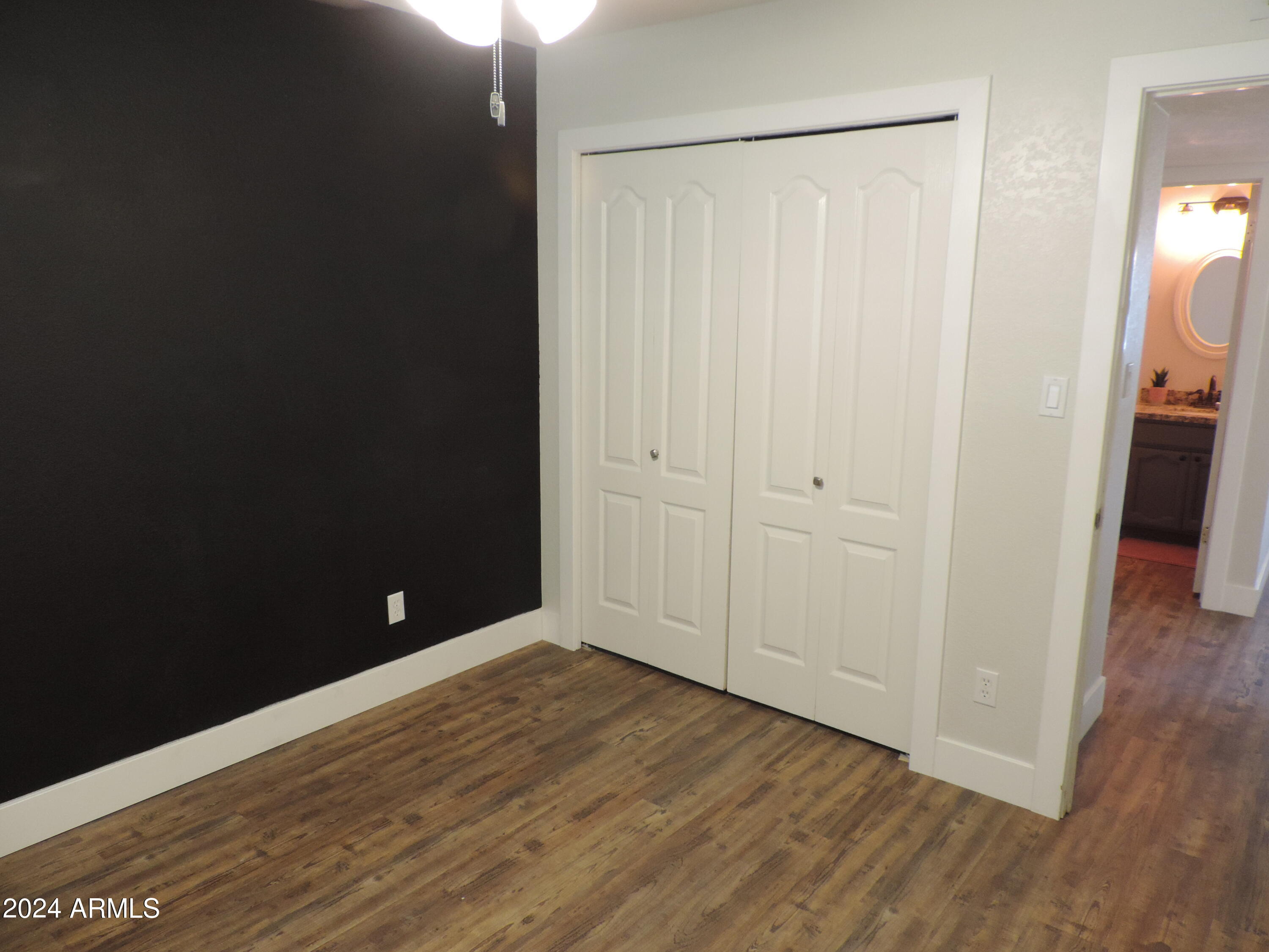 2904 E Dolpin Avenue