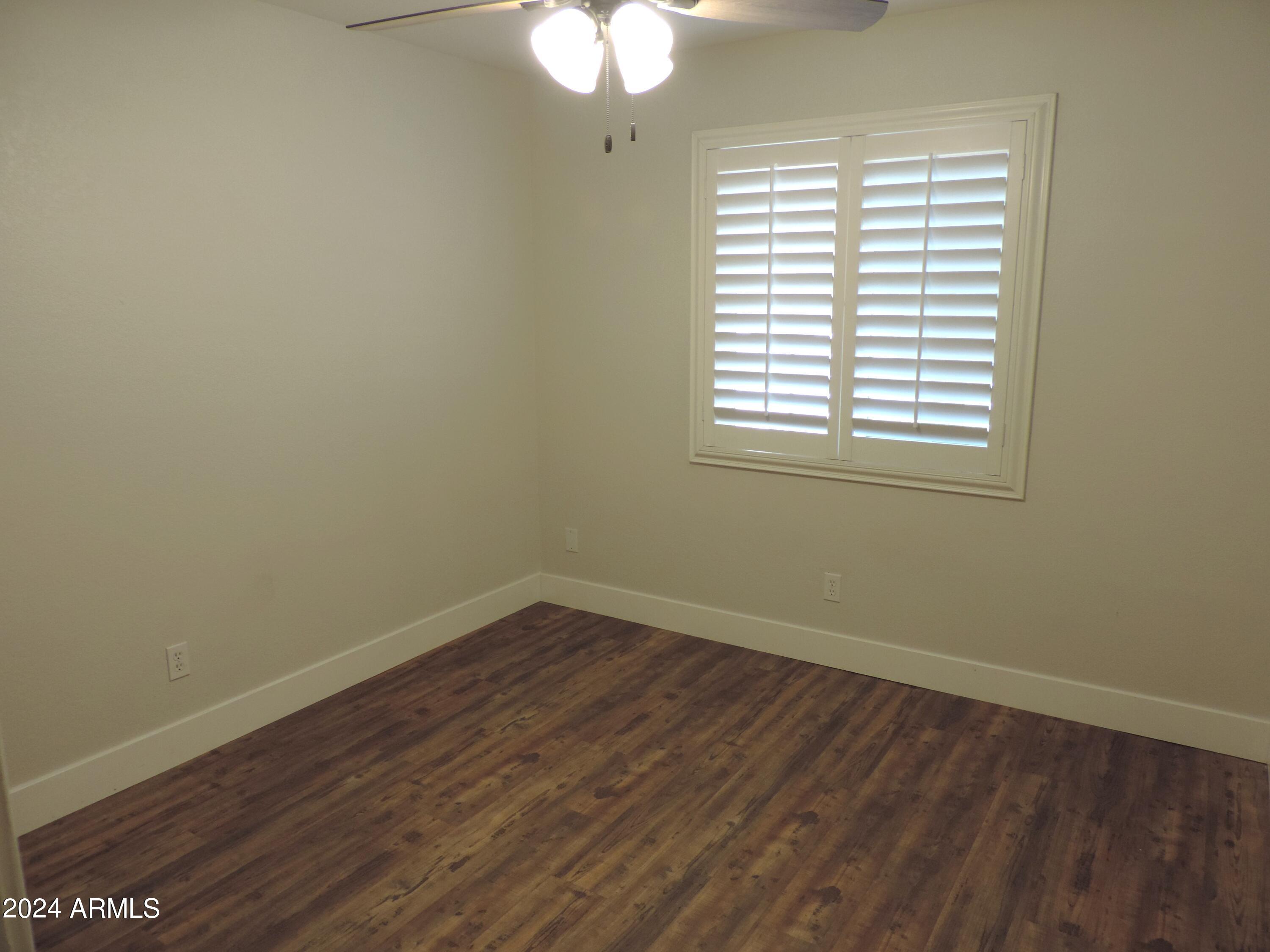 2904 E Dolpin Avenue