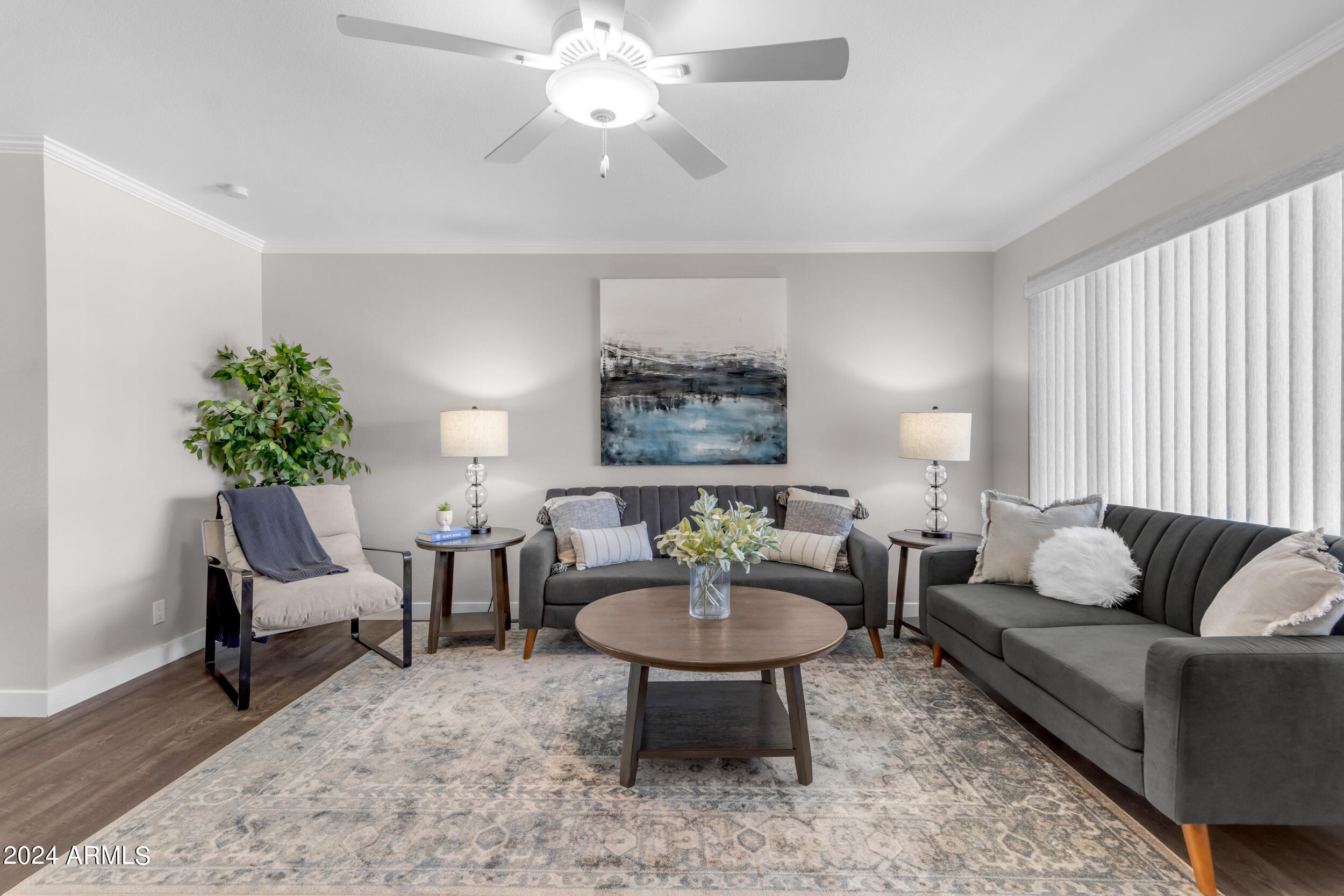 6433 E DALLAS Street