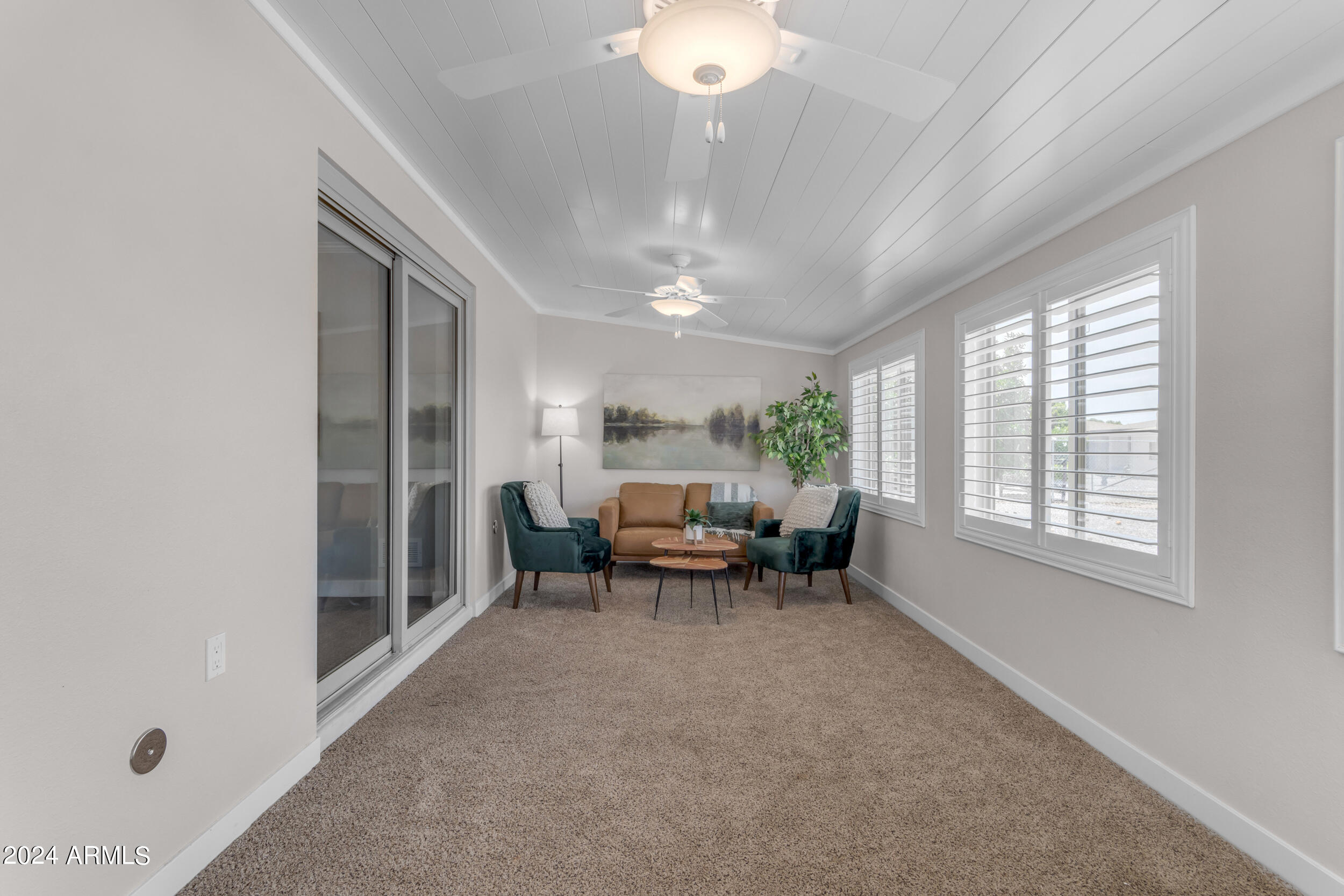 6433 E DALLAS Street