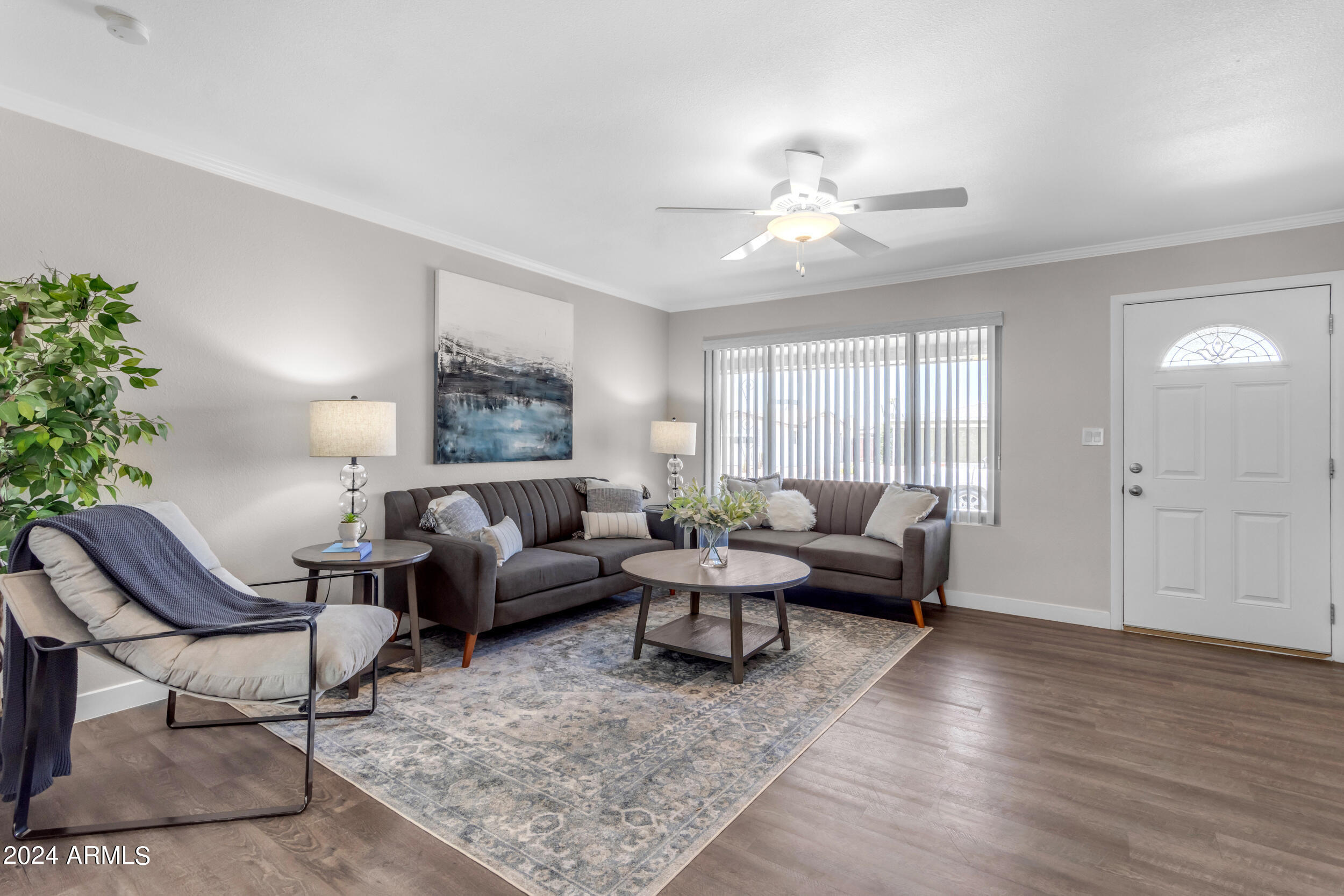 6433 E DALLAS Street