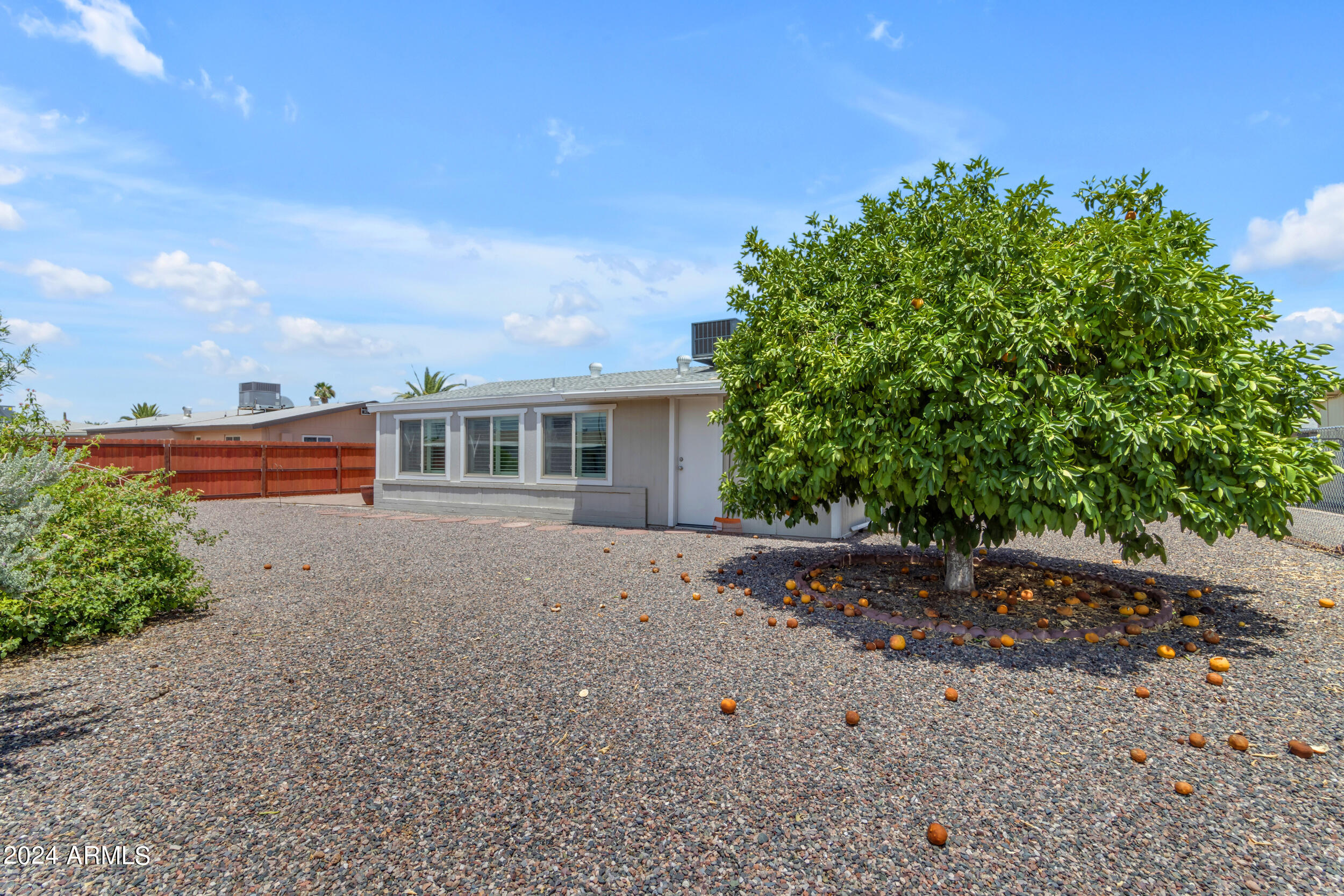 6433 E DALLAS Street