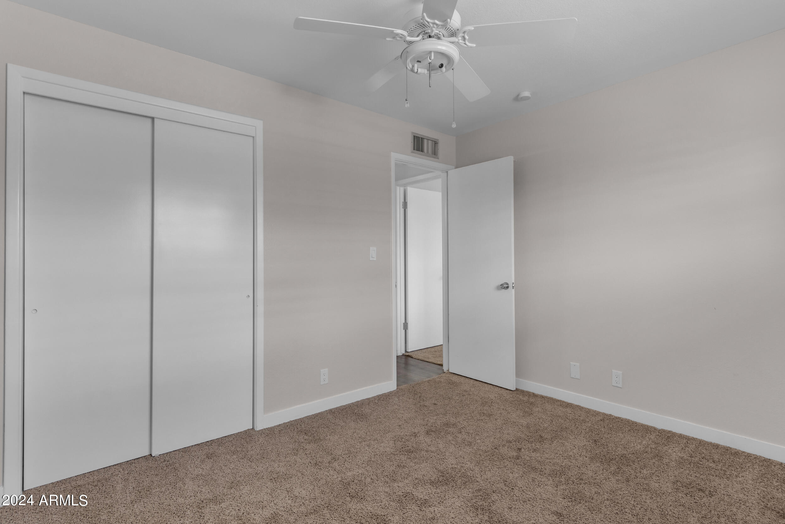 6433 E DALLAS Street