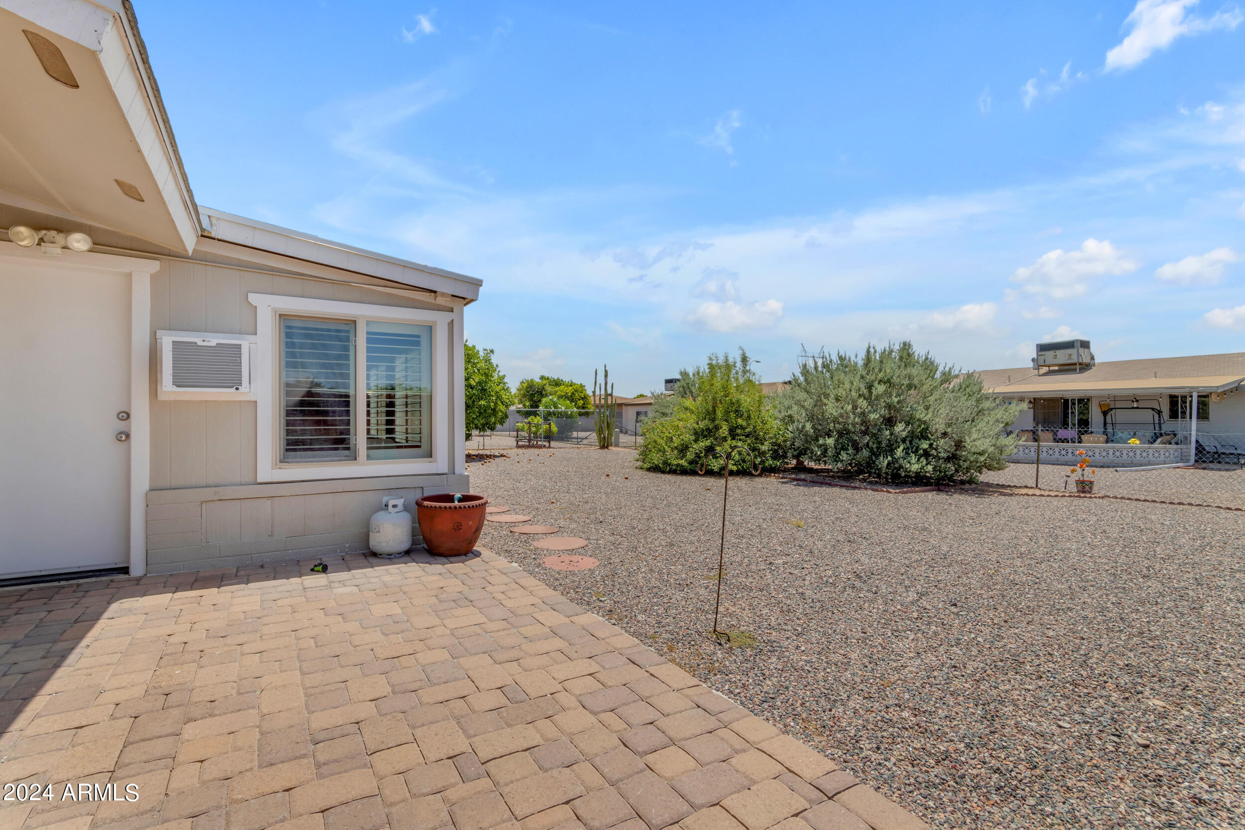 6433 E DALLAS Street