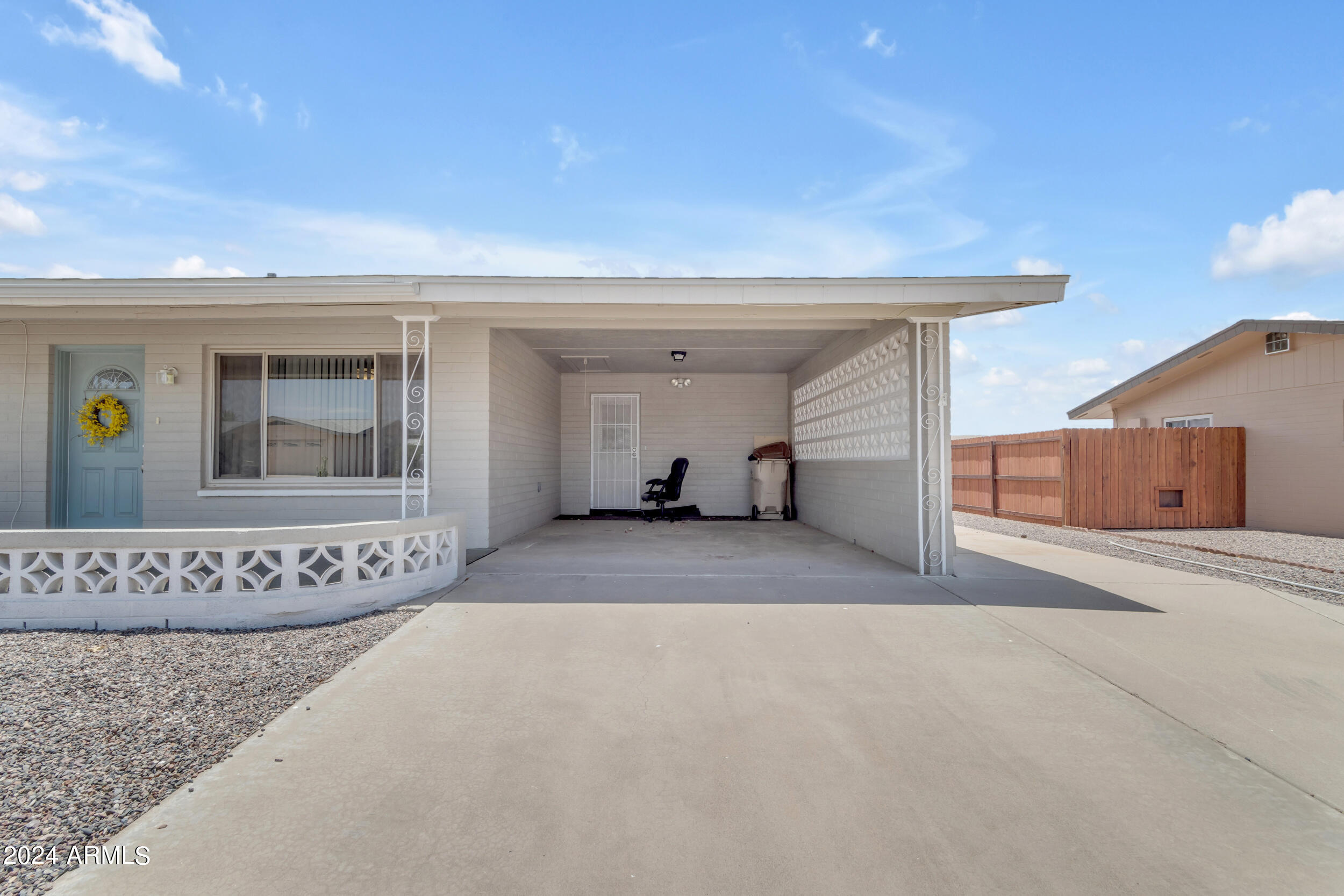 6433 E DALLAS Street