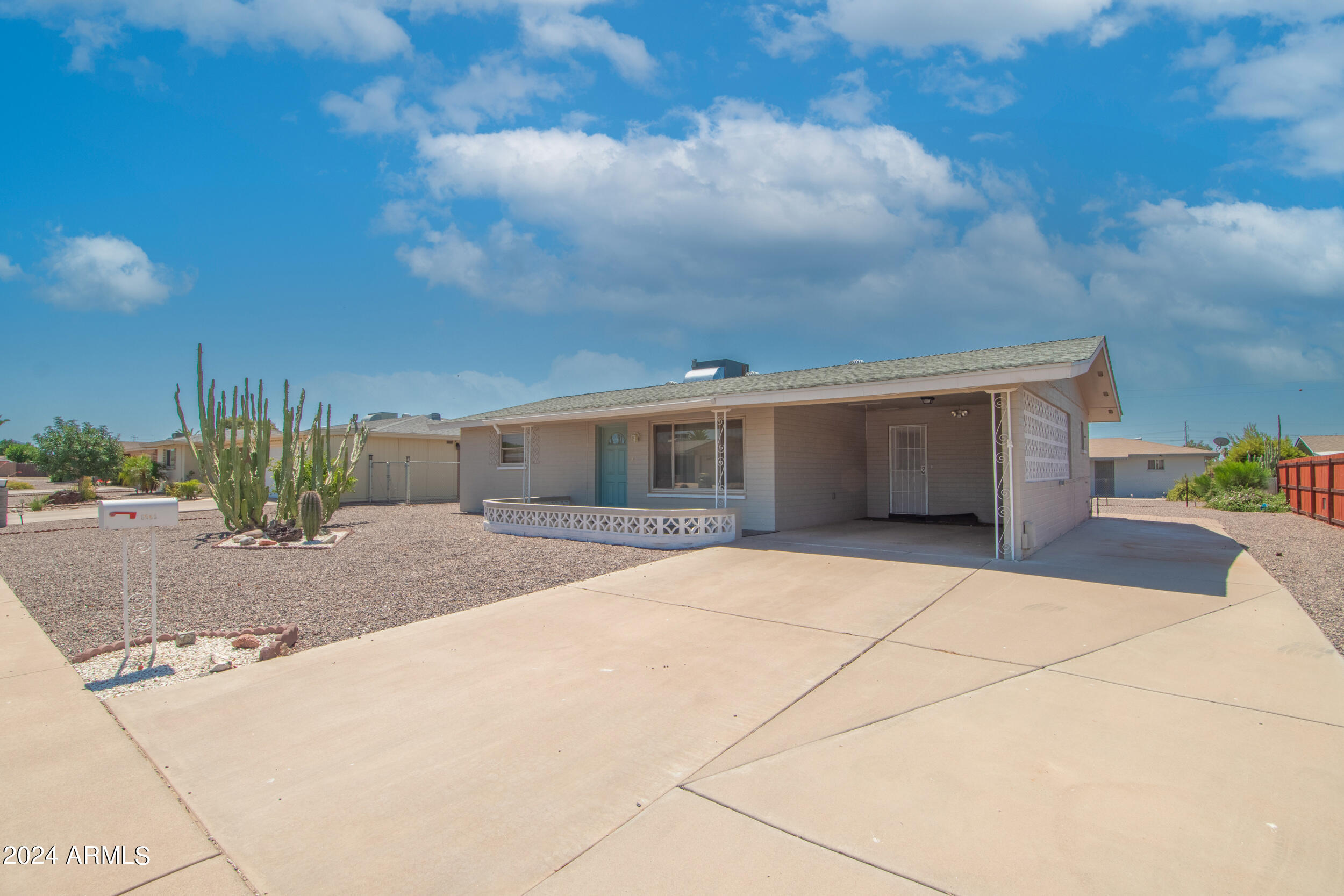 6433 E DALLAS Street