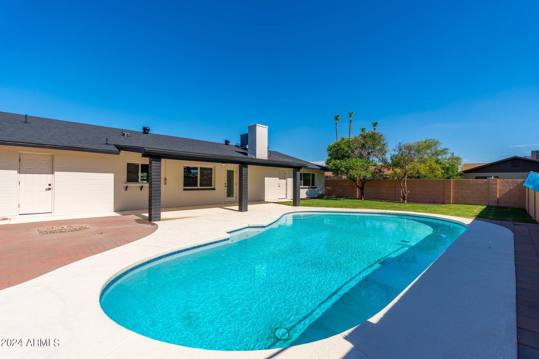 5934 S JUNIPER Street