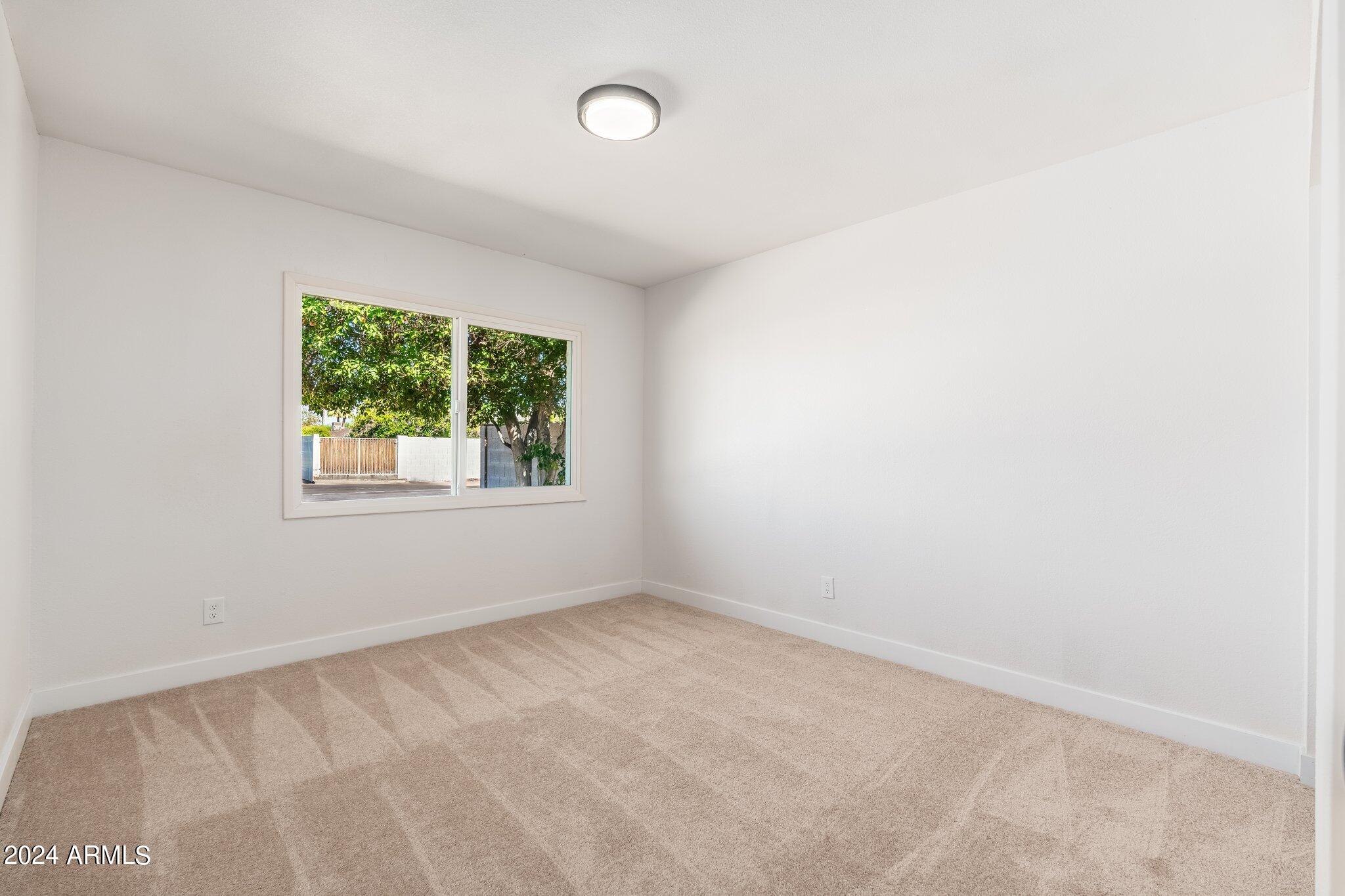 5934 S JUNIPER Street