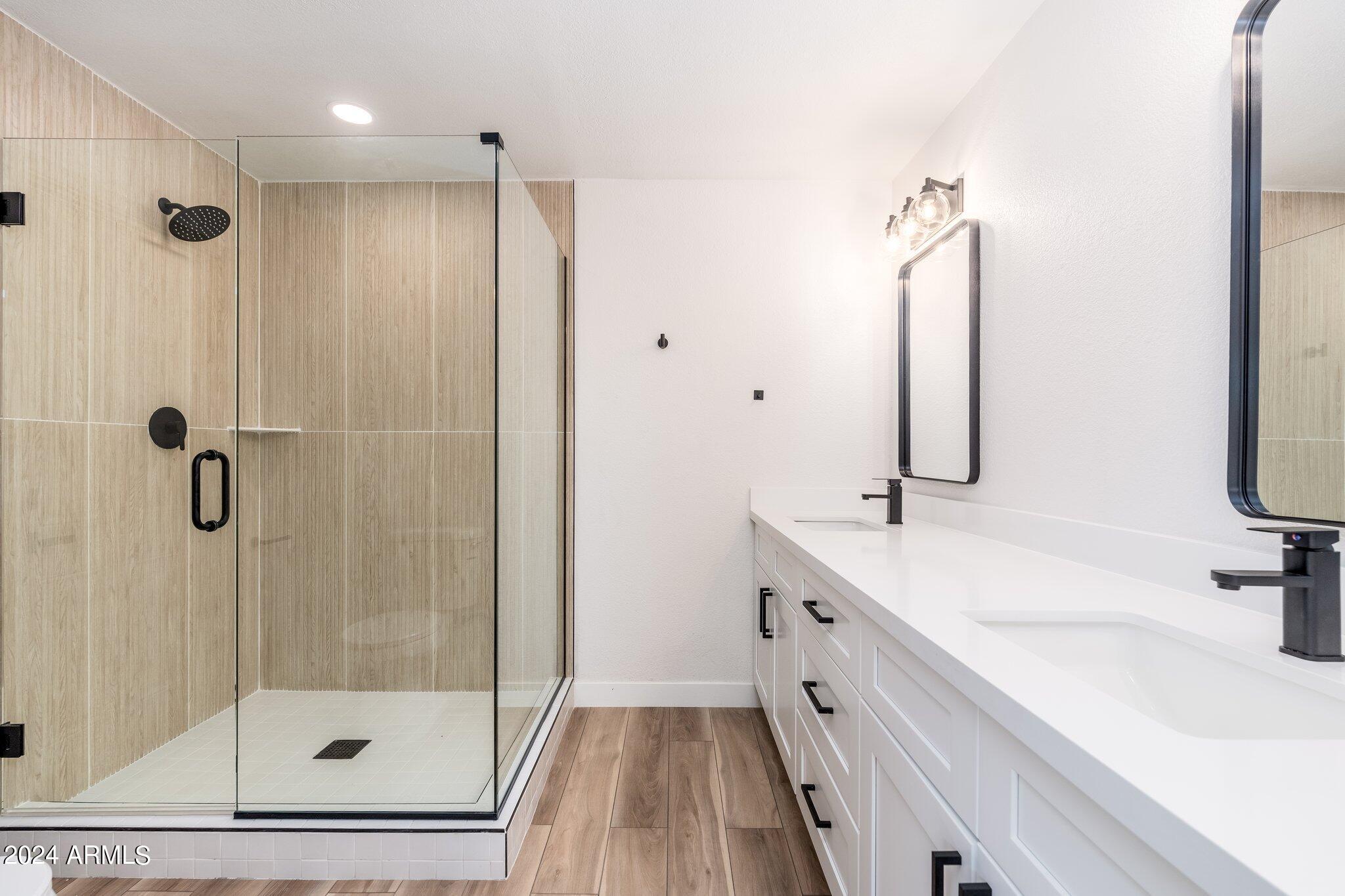 5934 S JUNIPER Street