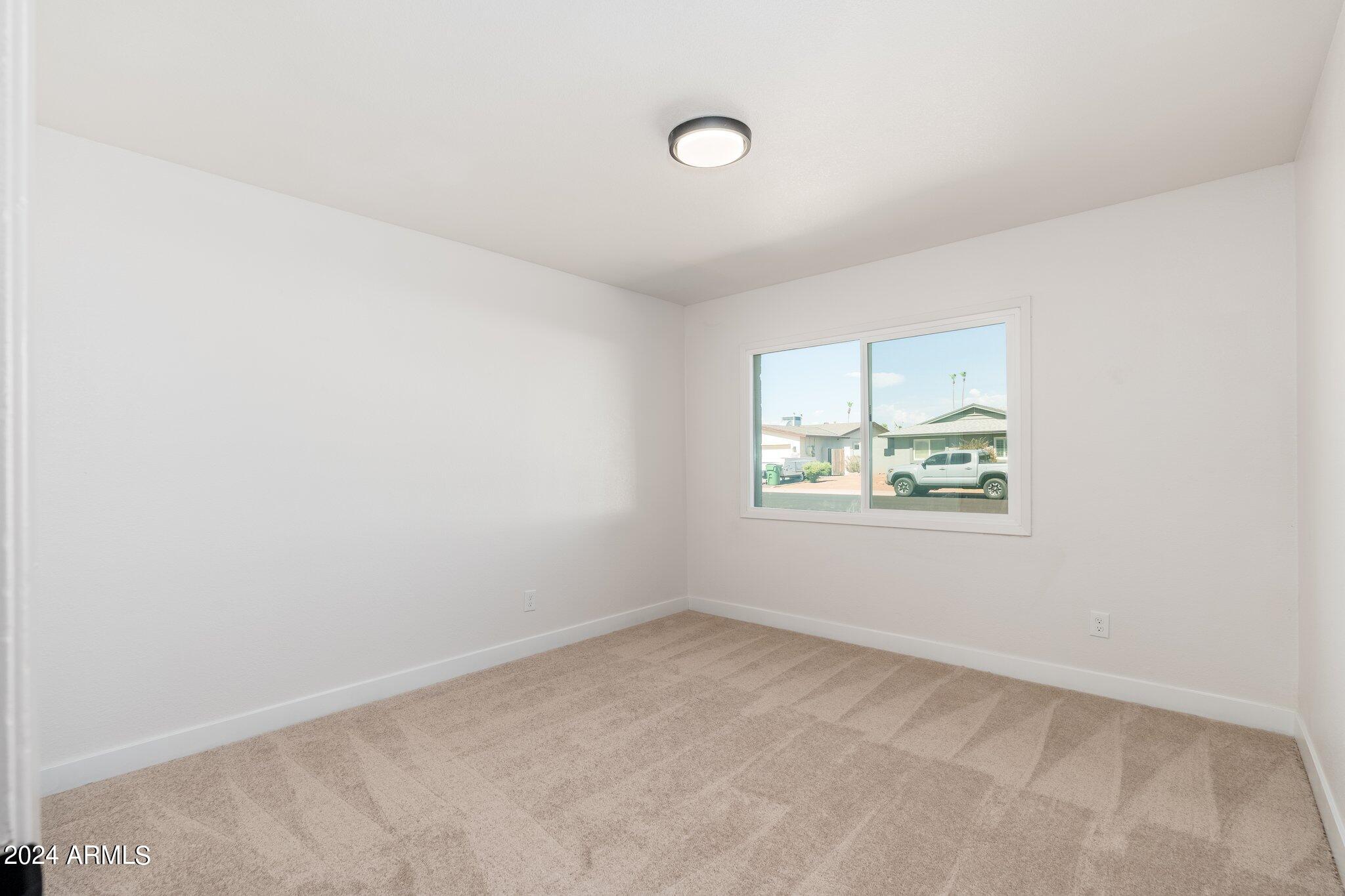 5934 S JUNIPER Street